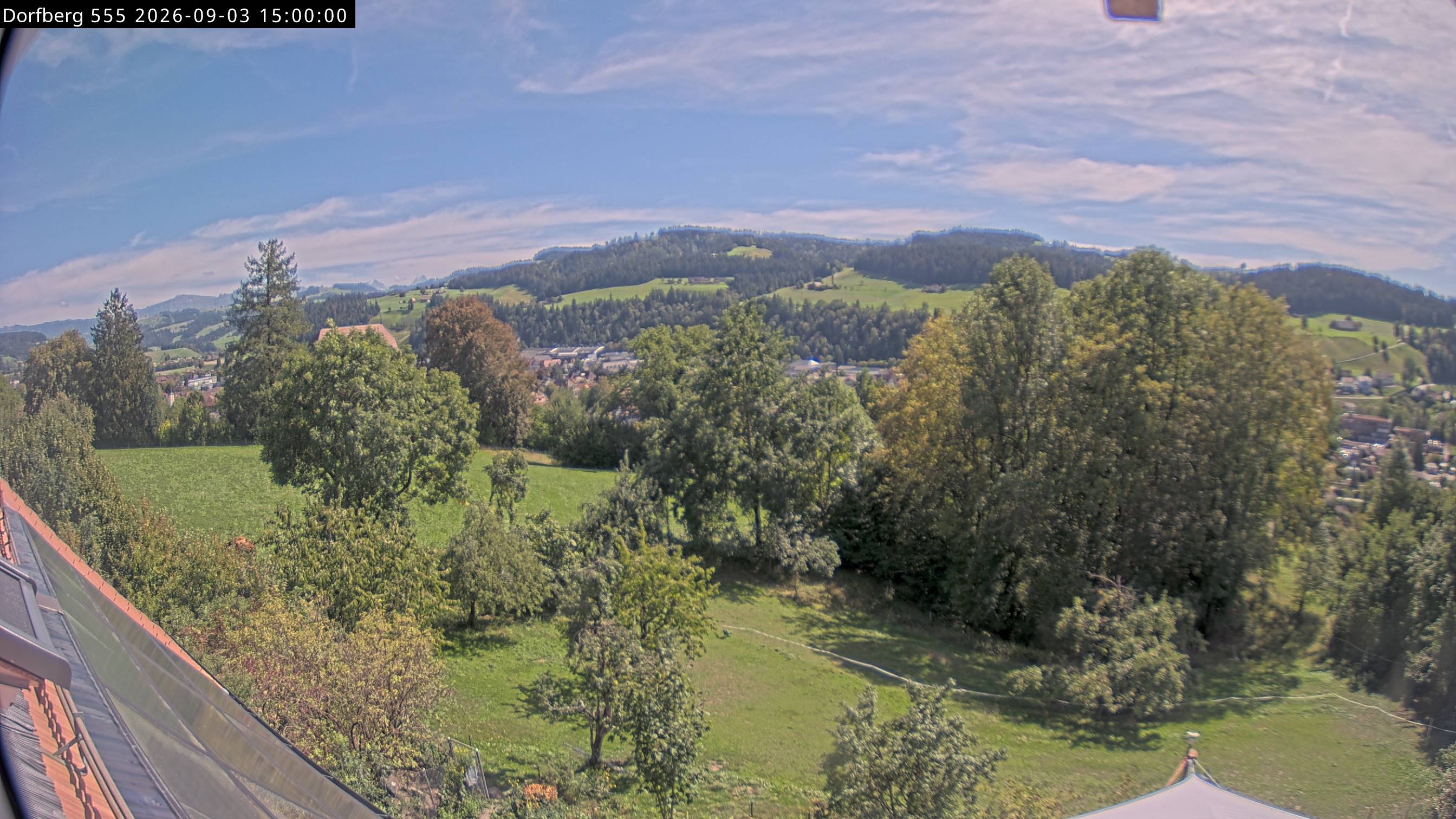 Webcam-Bild: Aussicht vom Dorfberg in Langnau 20260903-150000