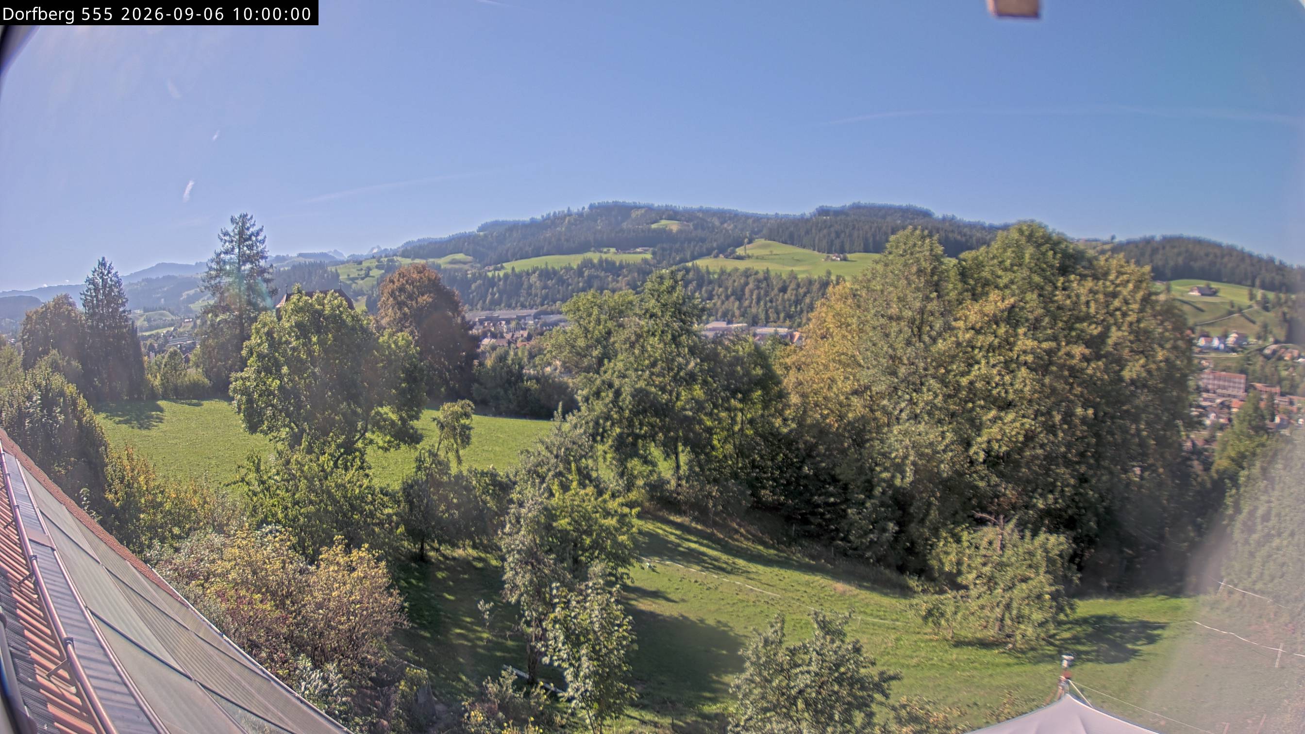 Webcam-Bild: Aussicht vom Dorfberg in Langnau 20260906-100000