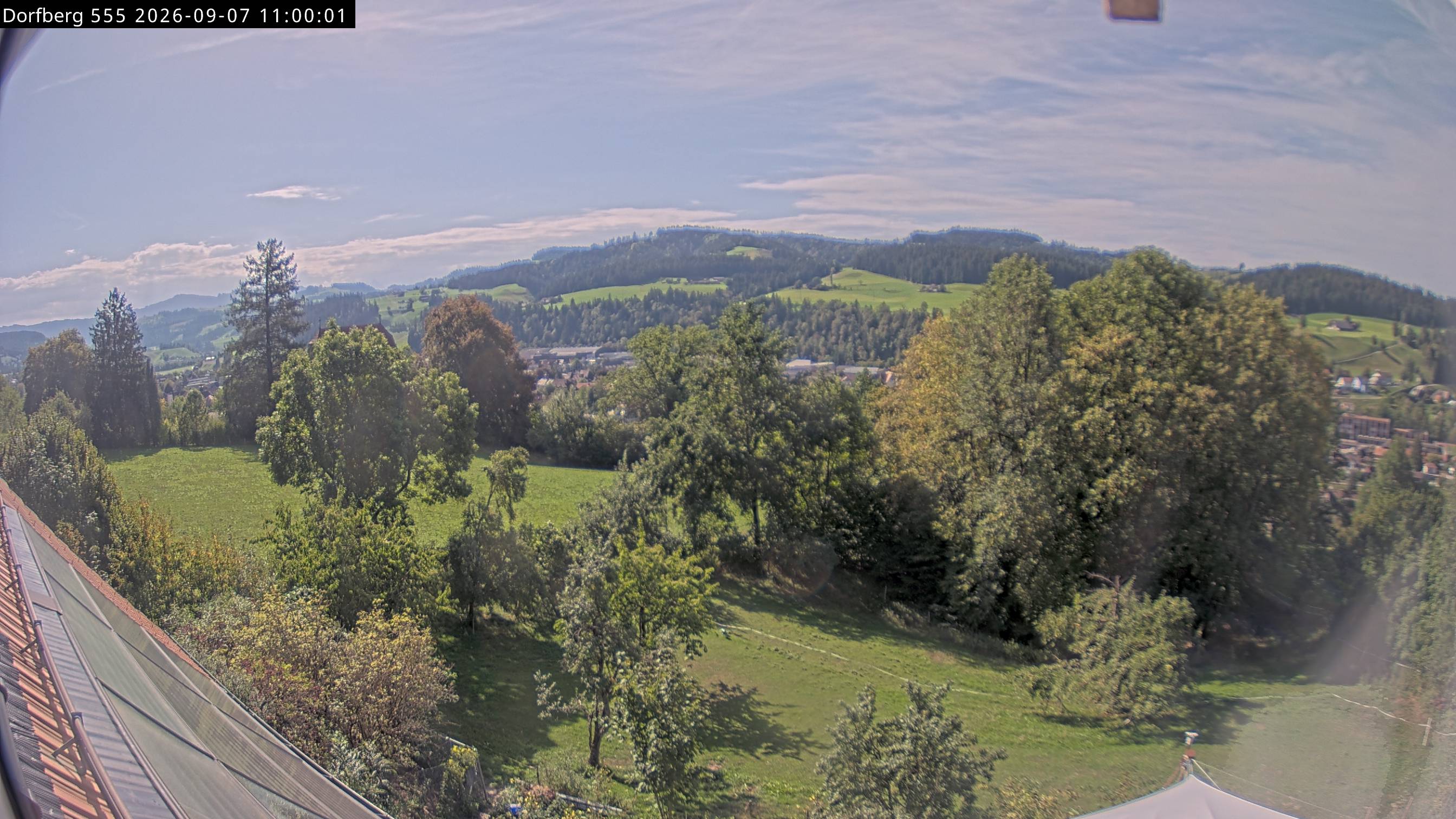 Webcam-Bild: Aussicht vom Dorfberg in Langnau 20260907-110000