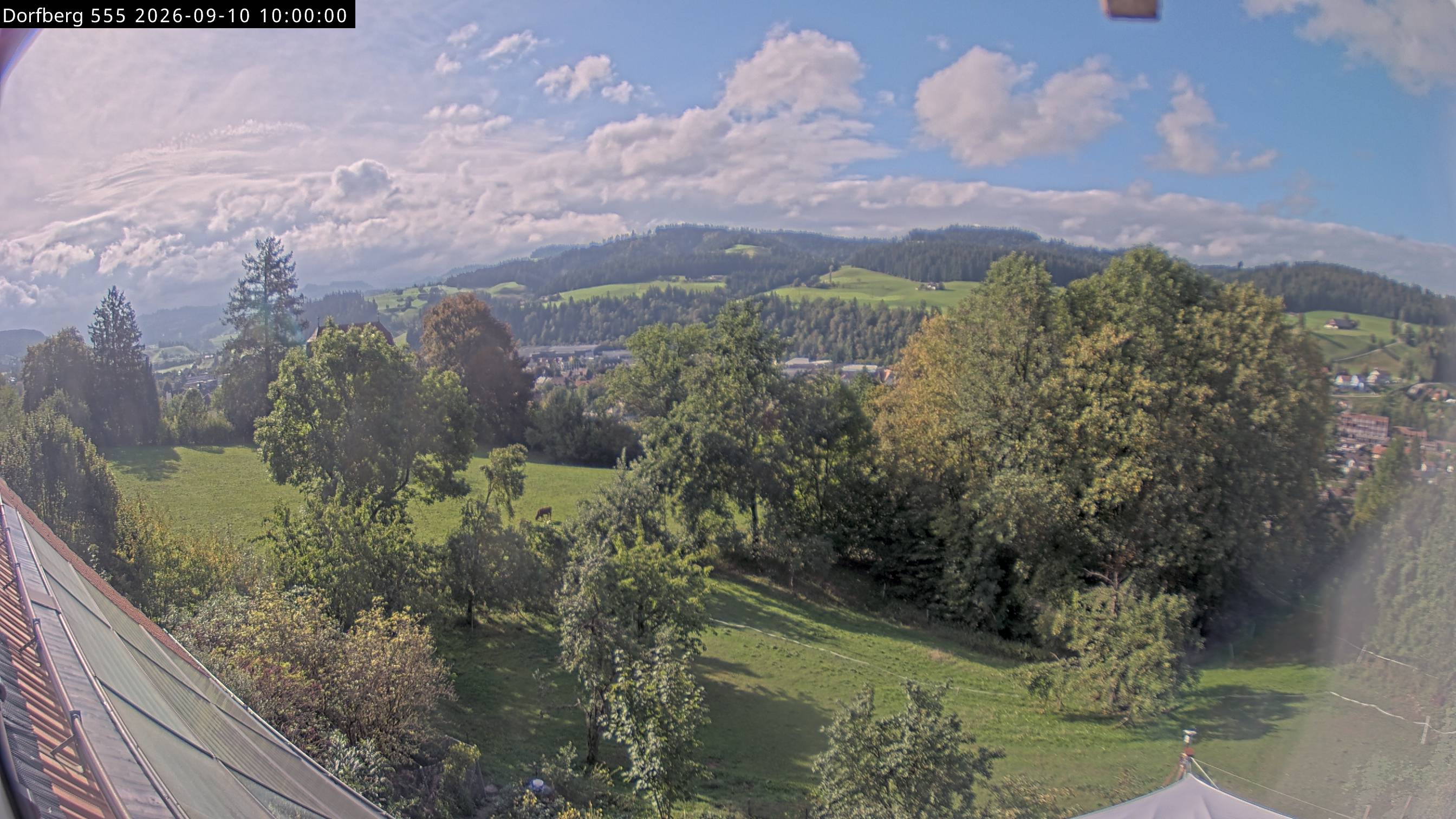 Webcam-Bild: Aussicht vom Dorfberg in Langnau 20260910-100000
