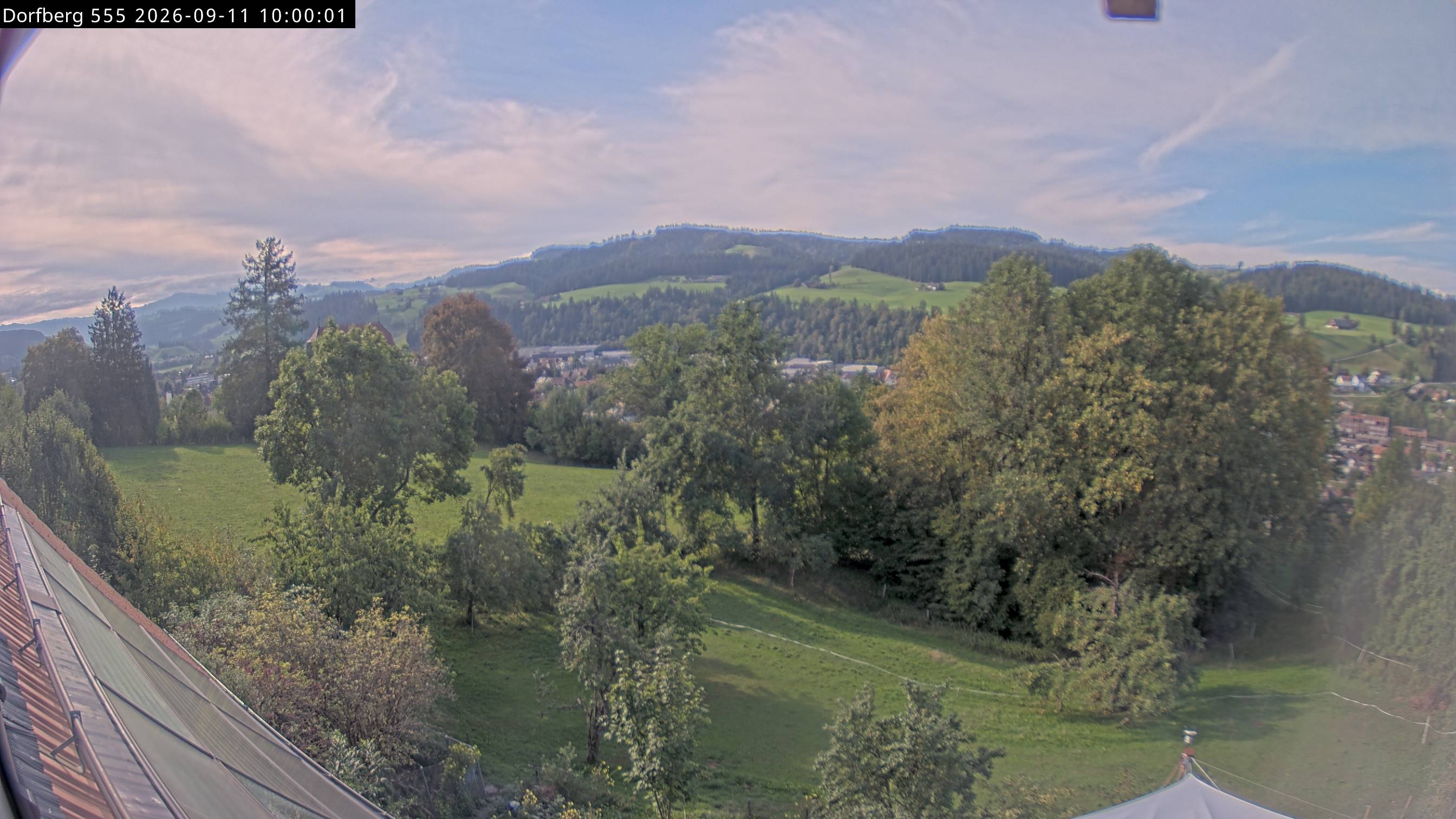 Webcam-Bild: Aussicht vom Dorfberg in Langnau 20260911-100000
