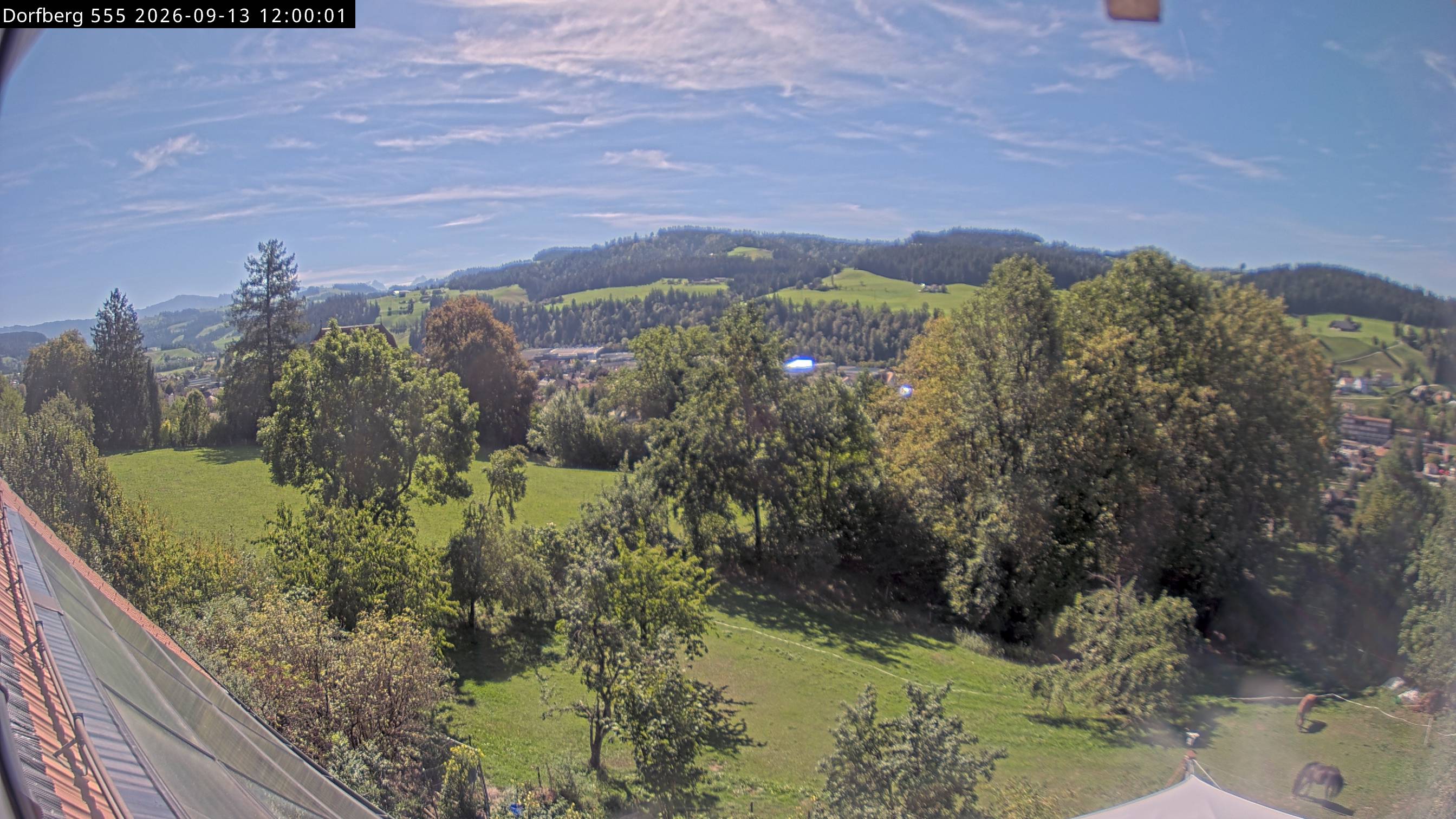 Webcam-Bild: Aussicht vom Dorfberg in Langnau 20260913-120000