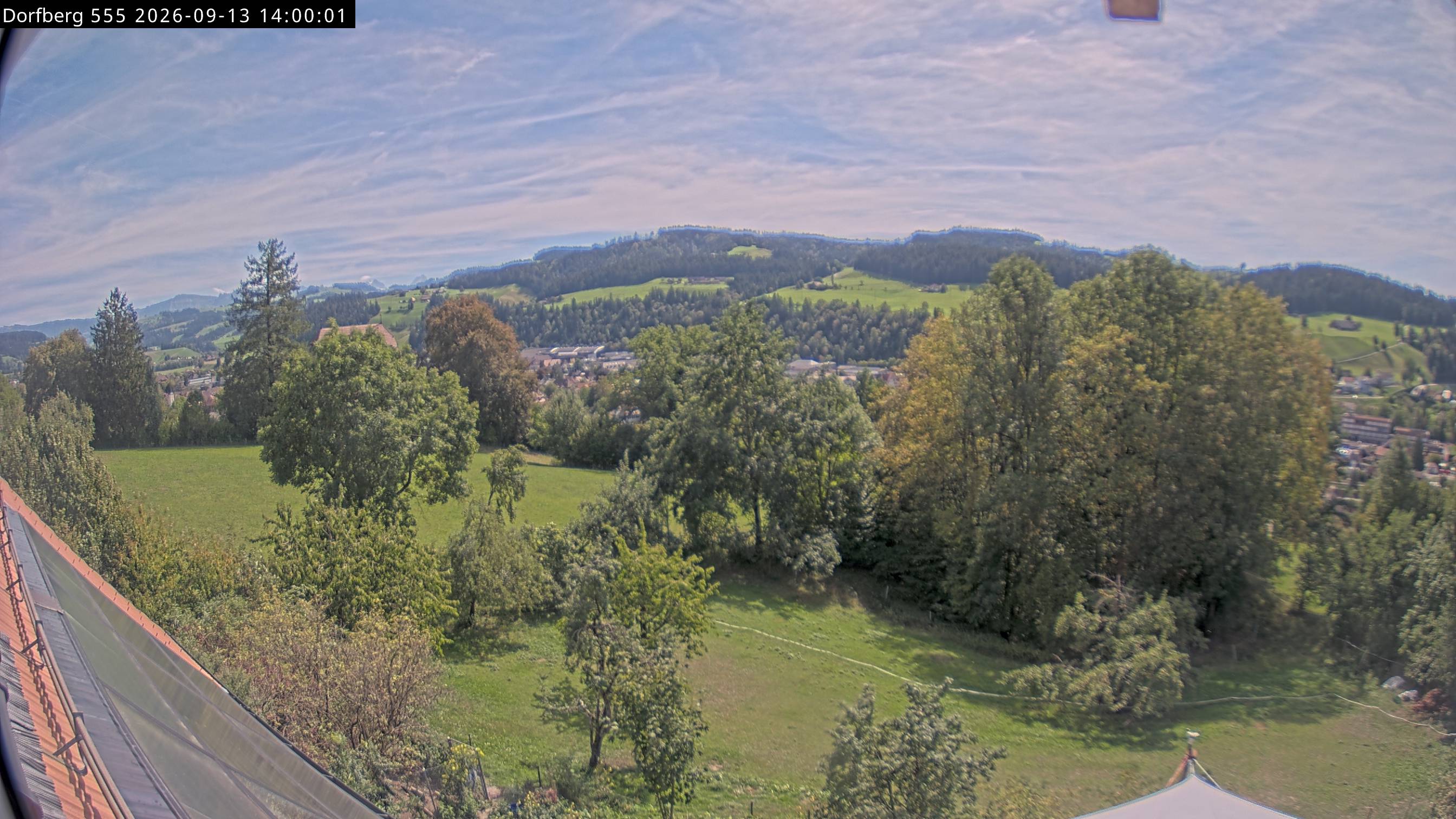 Webcam-Bild: Aussicht vom Dorfberg in Langnau 20260913-140000