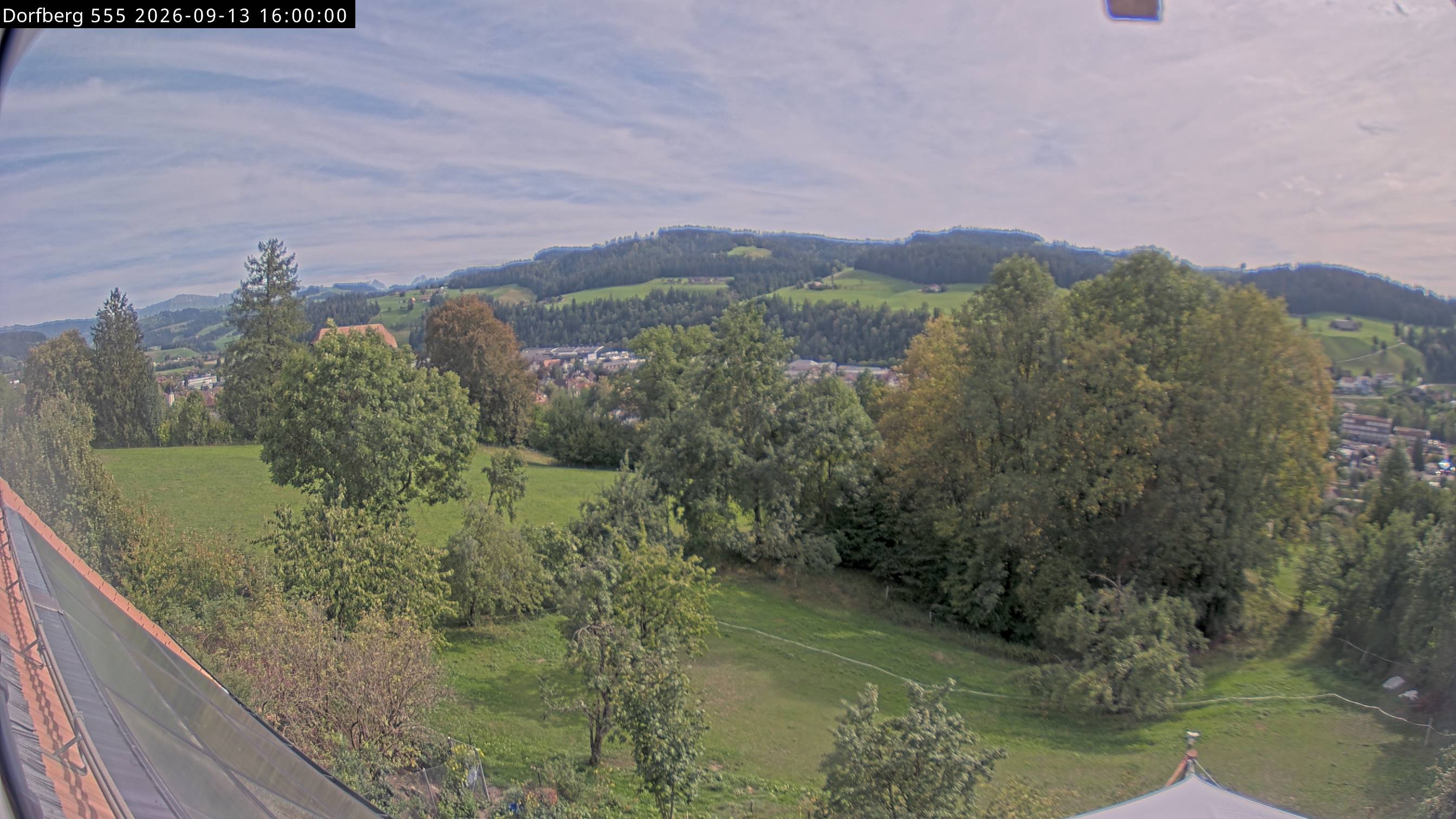 Webcam-Bild: Aussicht vom Dorfberg in Langnau 20260913-160000