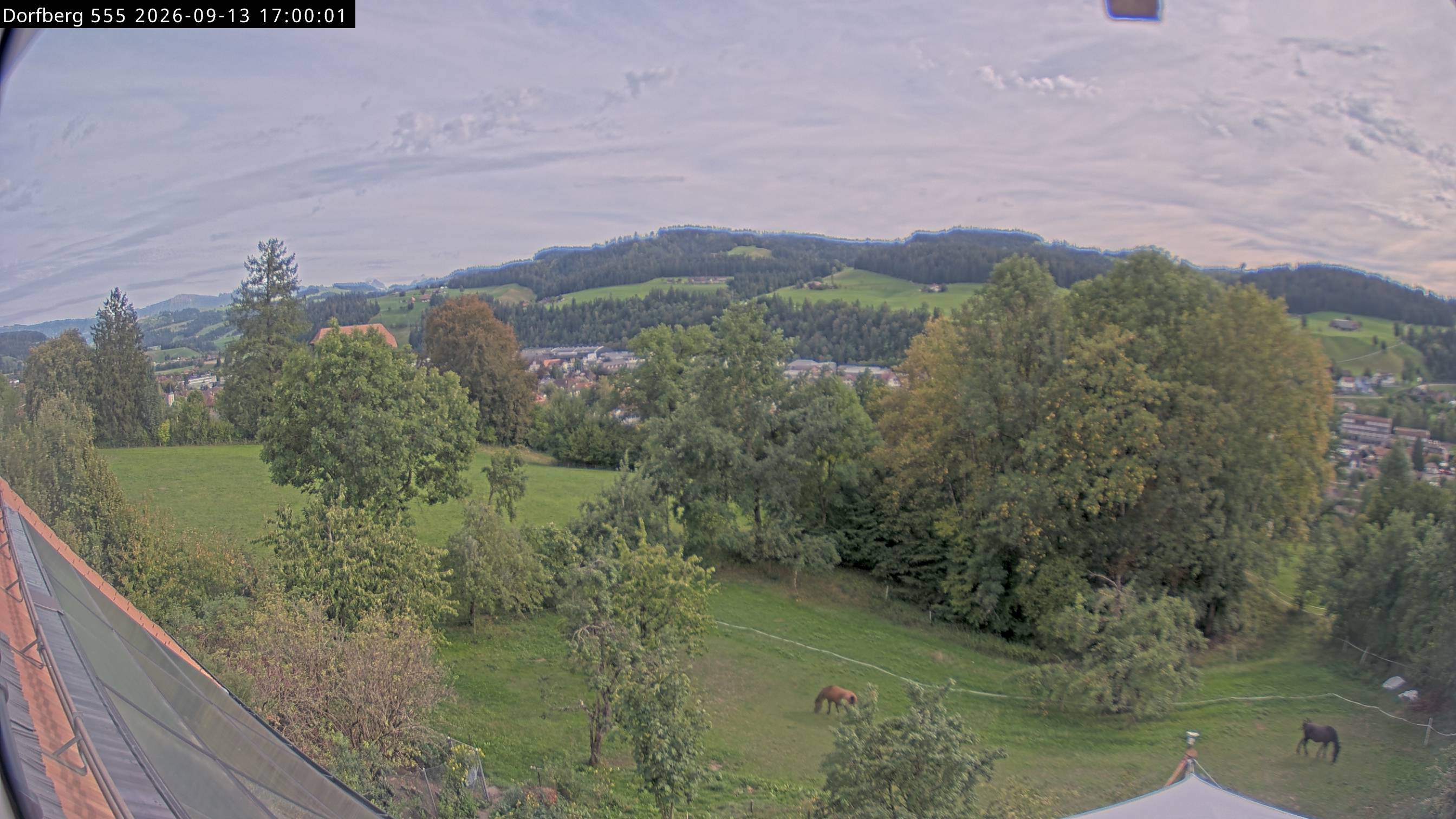 Webcam-Bild: Aussicht vom Dorfberg in Langnau 20260913-170000