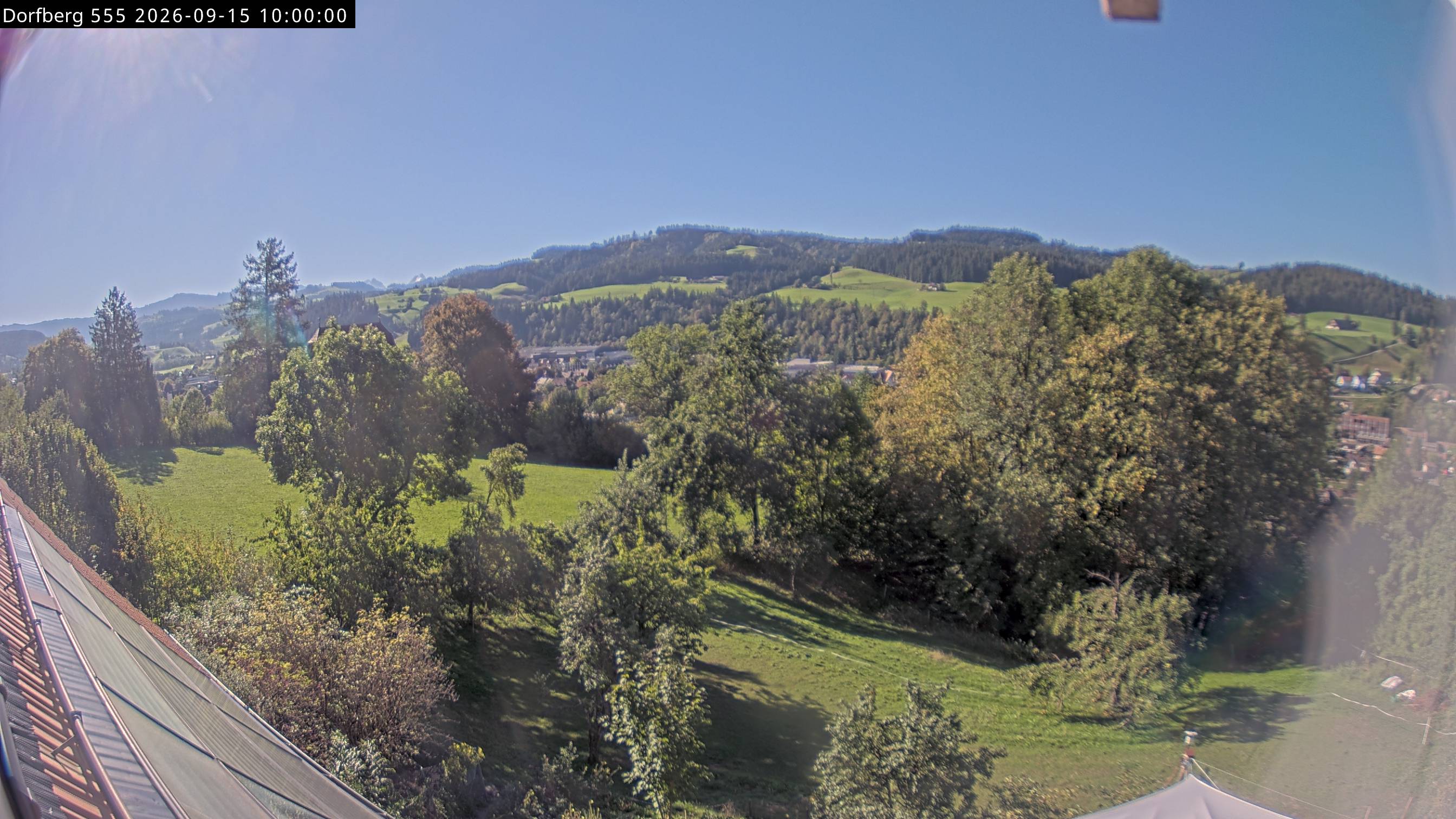 Webcam-Bild: Aussicht vom Dorfberg in Langnau 20260915-100000