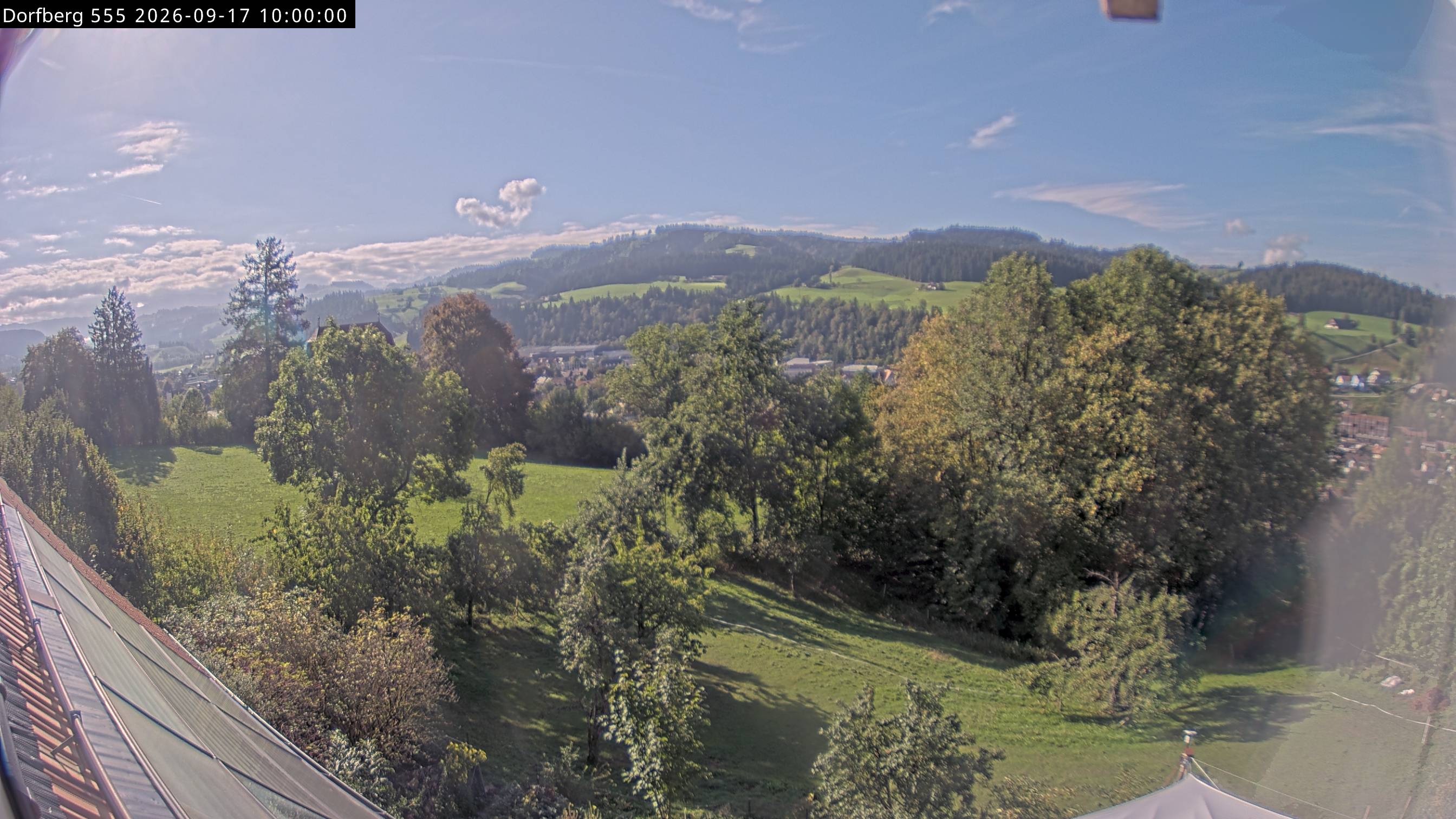 Webcam-Bild: Aussicht vom Dorfberg in Langnau 20260917-100000