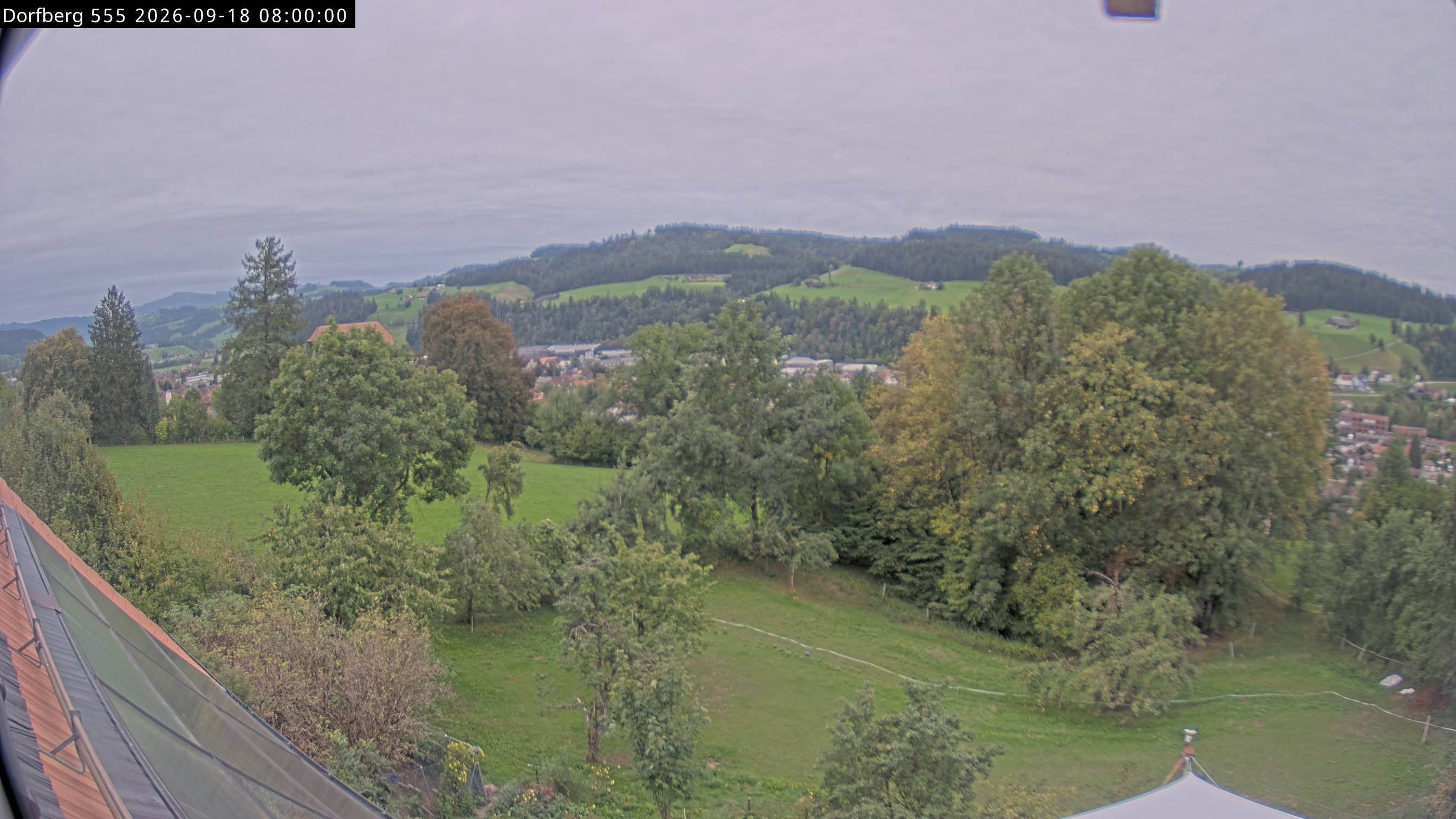 Webcam-Bild: Aussicht vom Dorfberg in Langnau 20260918-080000