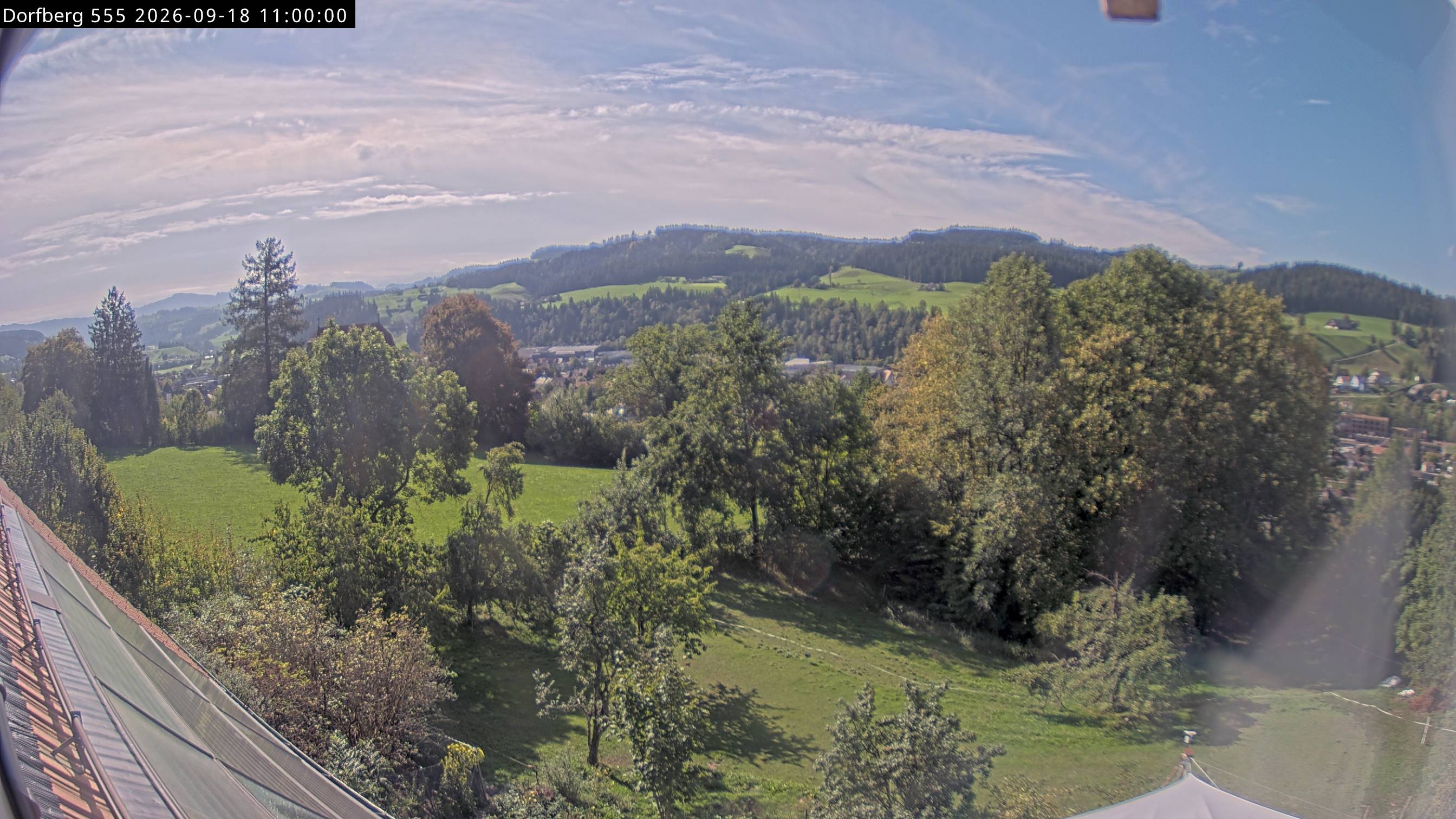 Webcam-Bild: Aussicht vom Dorfberg in Langnau 20260918-110000
