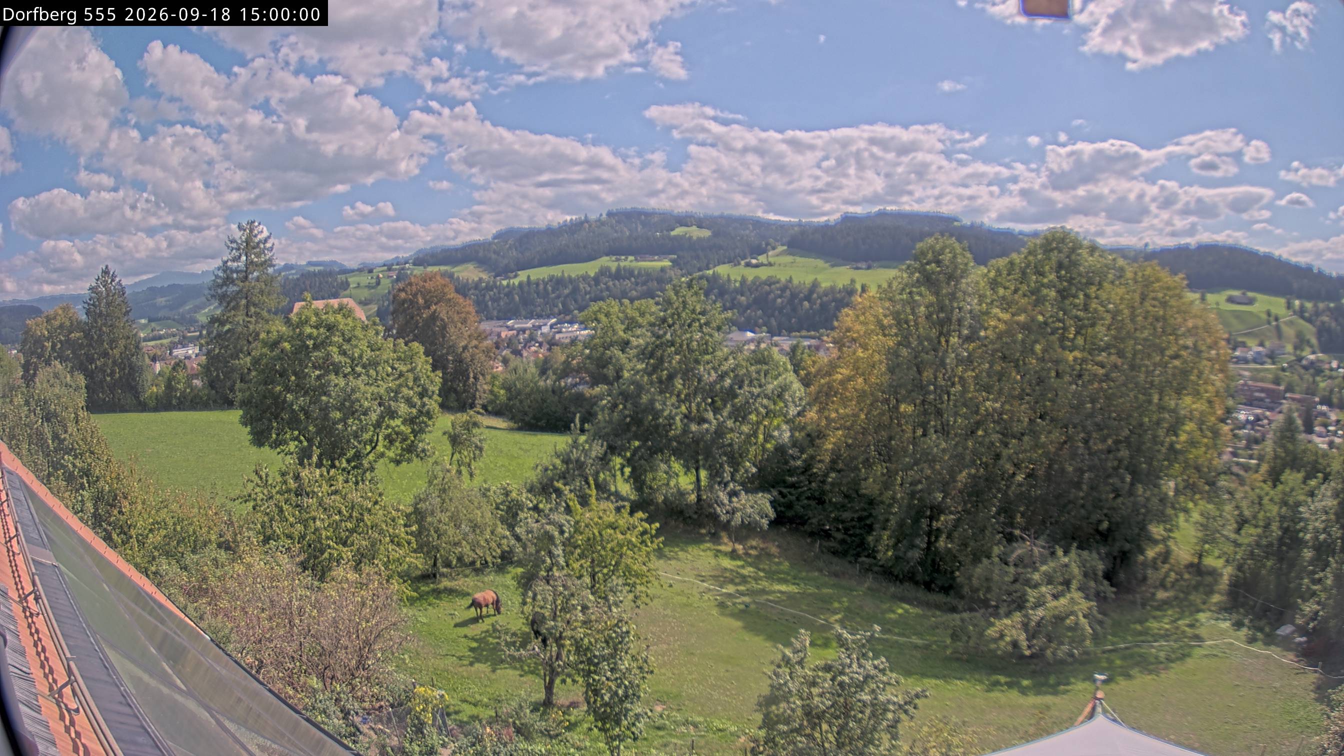 Webcam-Bild: Aussicht vom Dorfberg in Langnau 20260918-150000