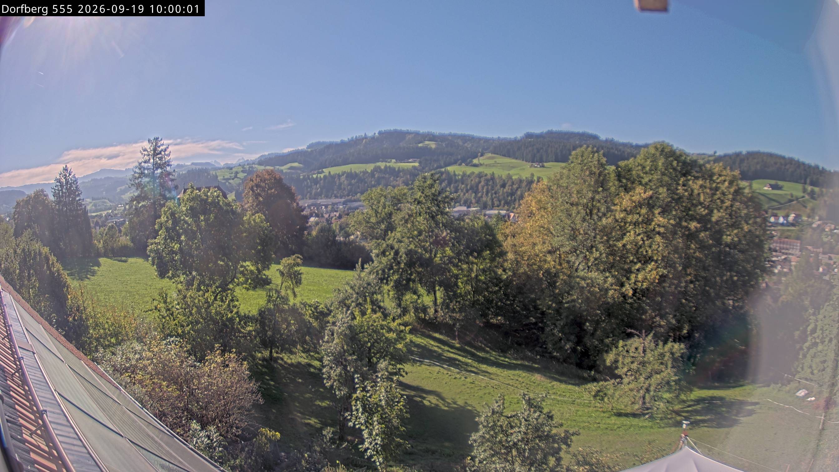 Webcam-Bild: Aussicht vom Dorfberg in Langnau 20260919-100000