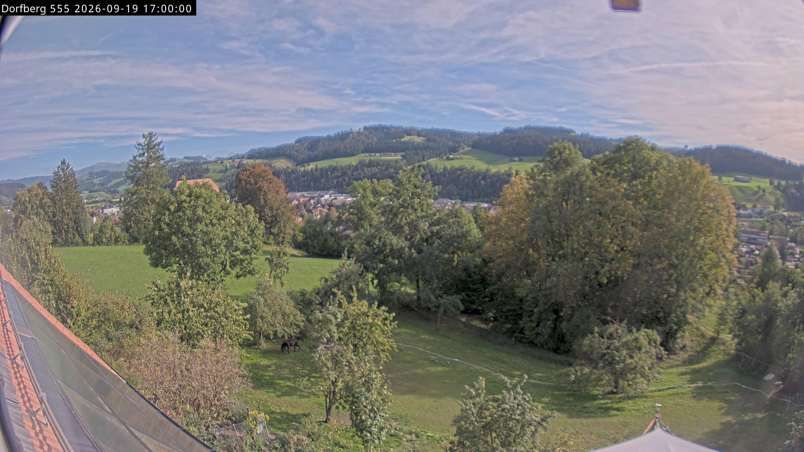 Webcam-Bild: Aussicht vom Dorfberg in Langnau 20260919-170000