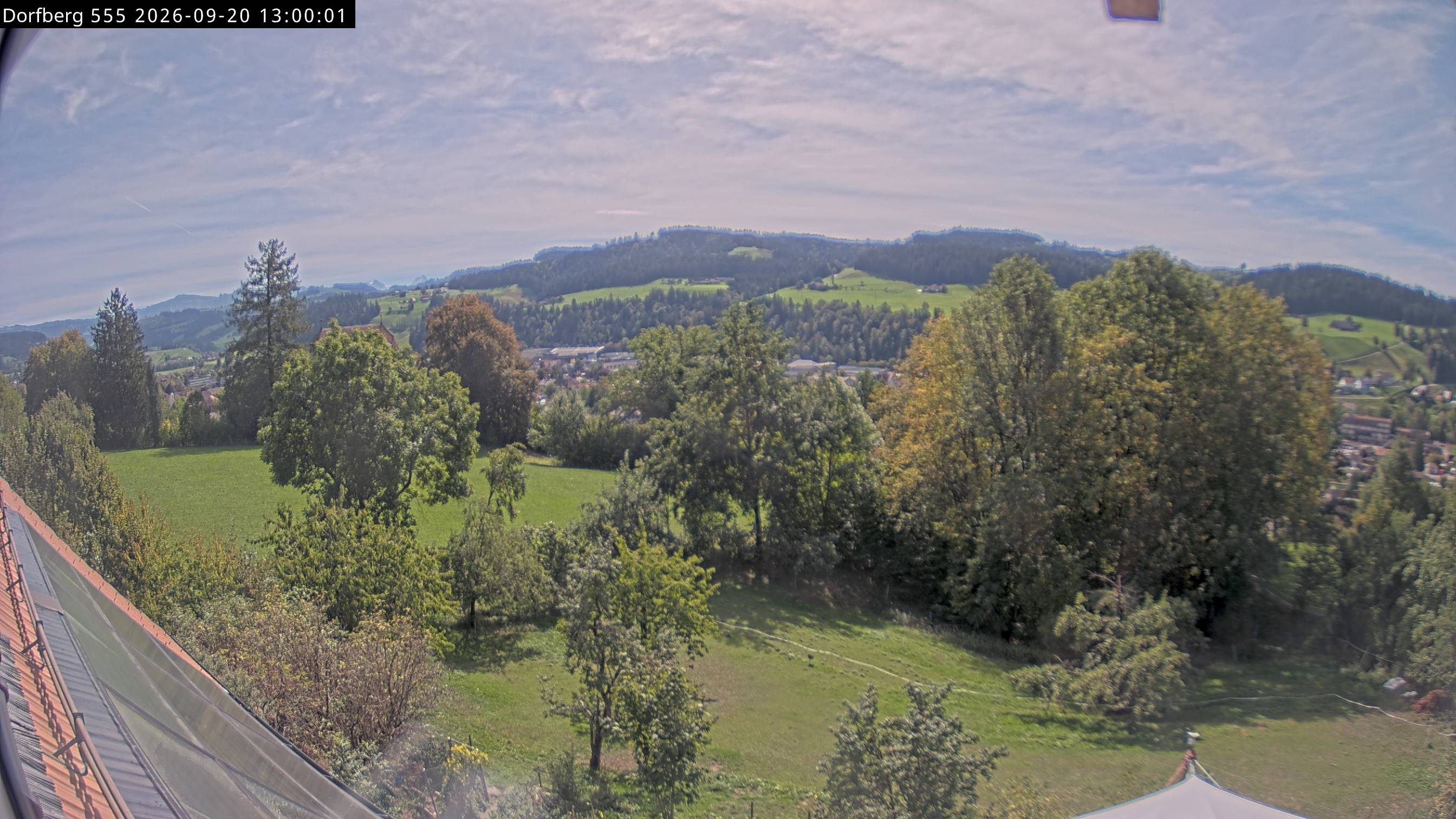 Webcam-Bild: Aussicht vom Dorfberg in Langnau 20260920-130000