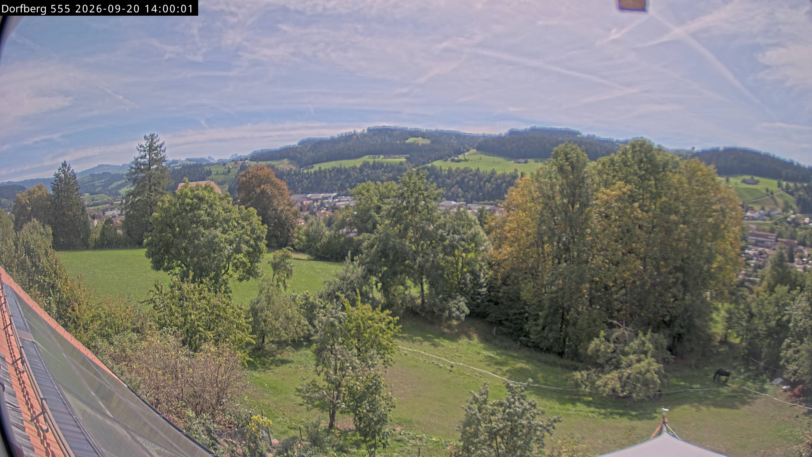 Webcam-Bild: Aussicht vom Dorfberg in Langnau 20260920-140000
