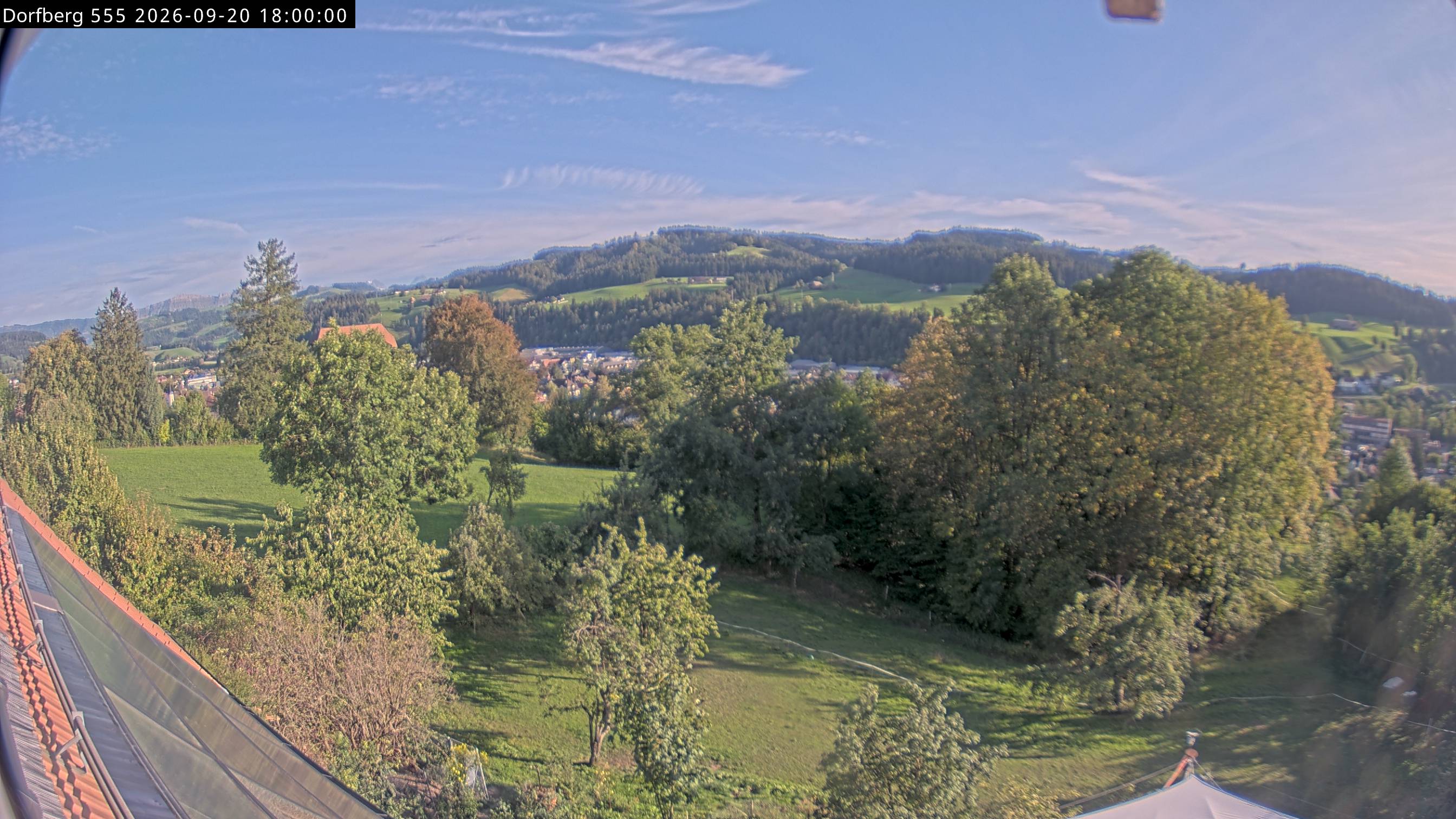 Webcam-Bild: Aussicht vom Dorfberg in Langnau 20260920-180000