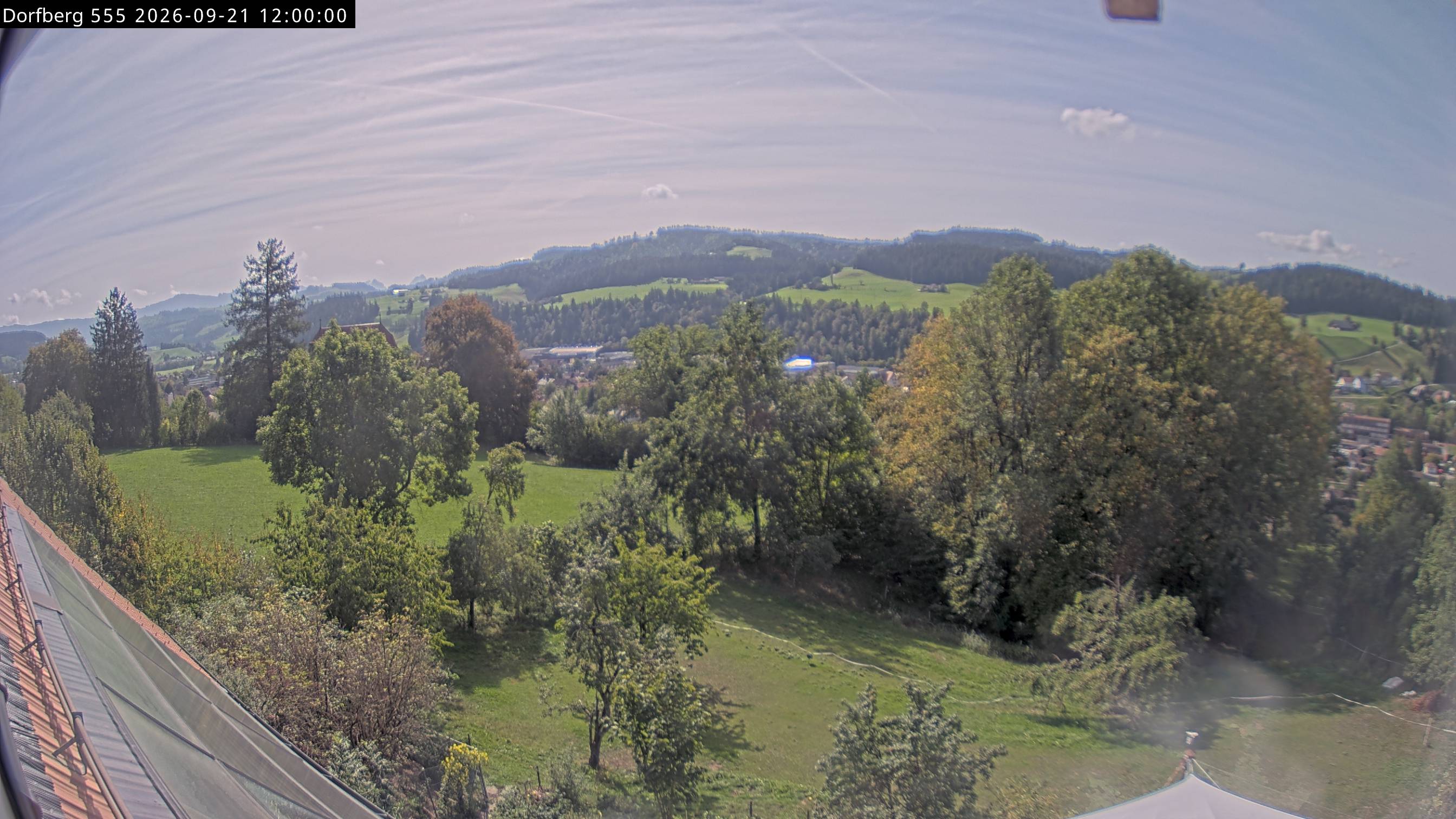 Webcam-Bild: Aussicht vom Dorfberg in Langnau 20260921-120000