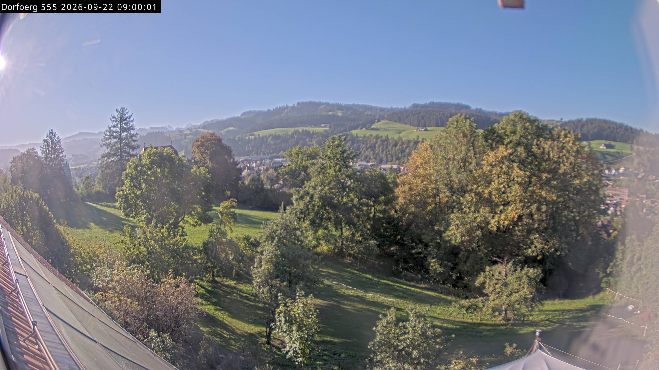 Webcam-Bild: Aussicht vom Dorfberg in Langnau 20260922-090000
