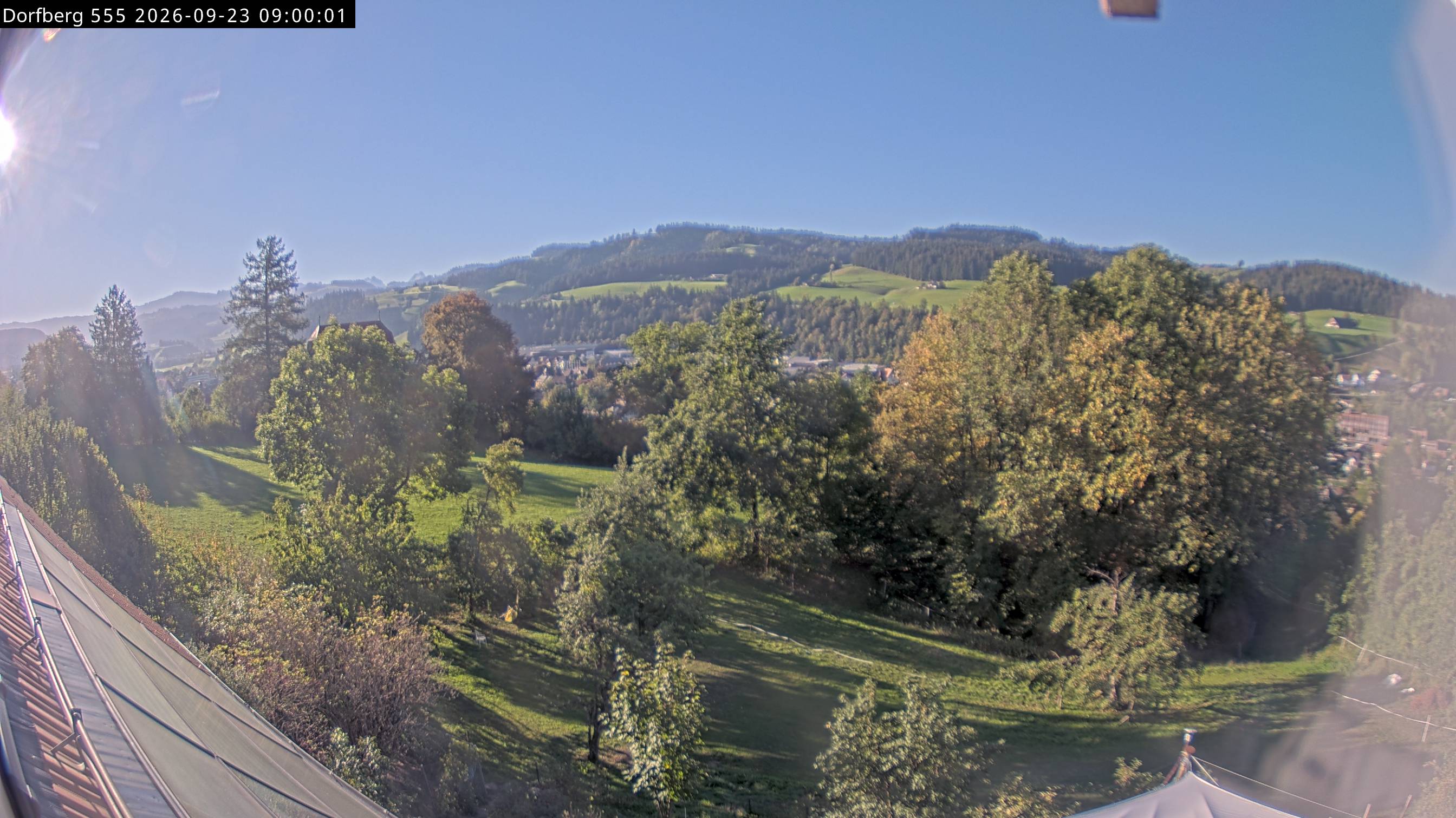 Webcam-Bild: Aussicht vom Dorfberg in Langnau 20260923-090000