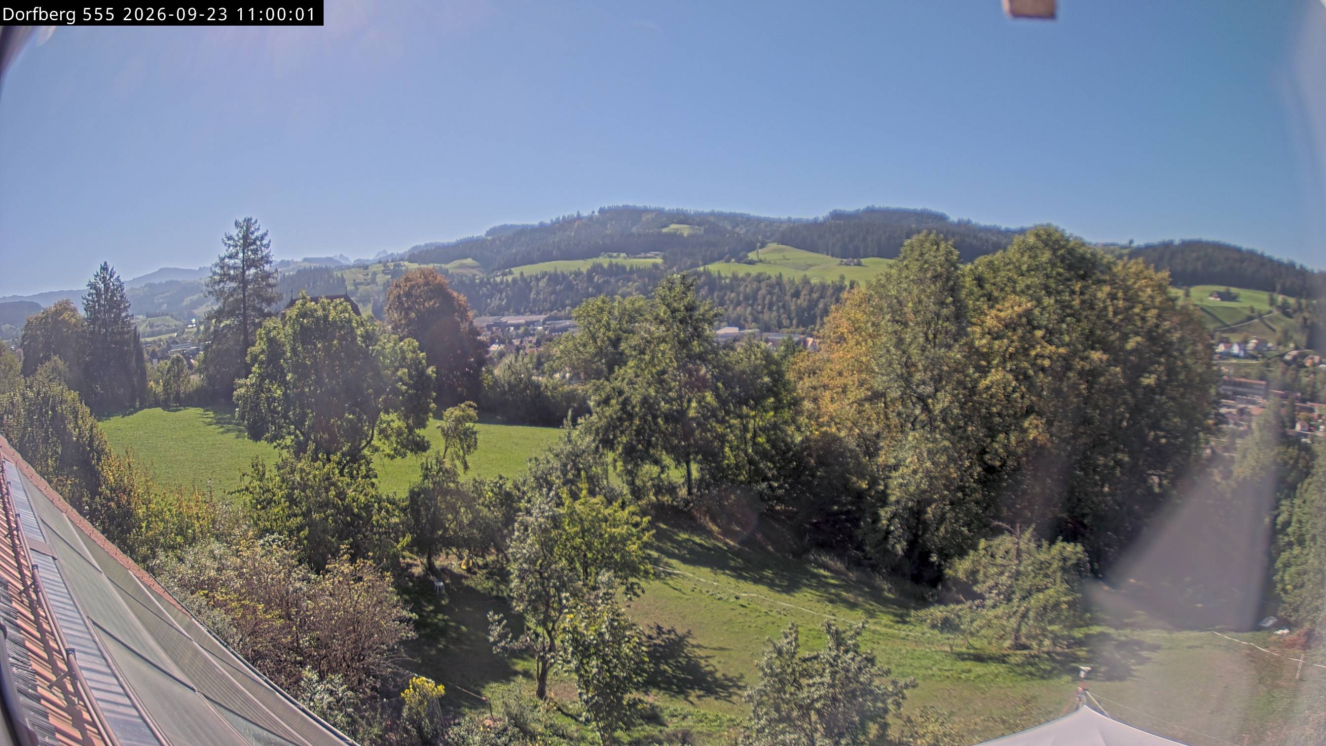 Webcam-Bild: Aussicht vom Dorfberg in Langnau 20260923-110000