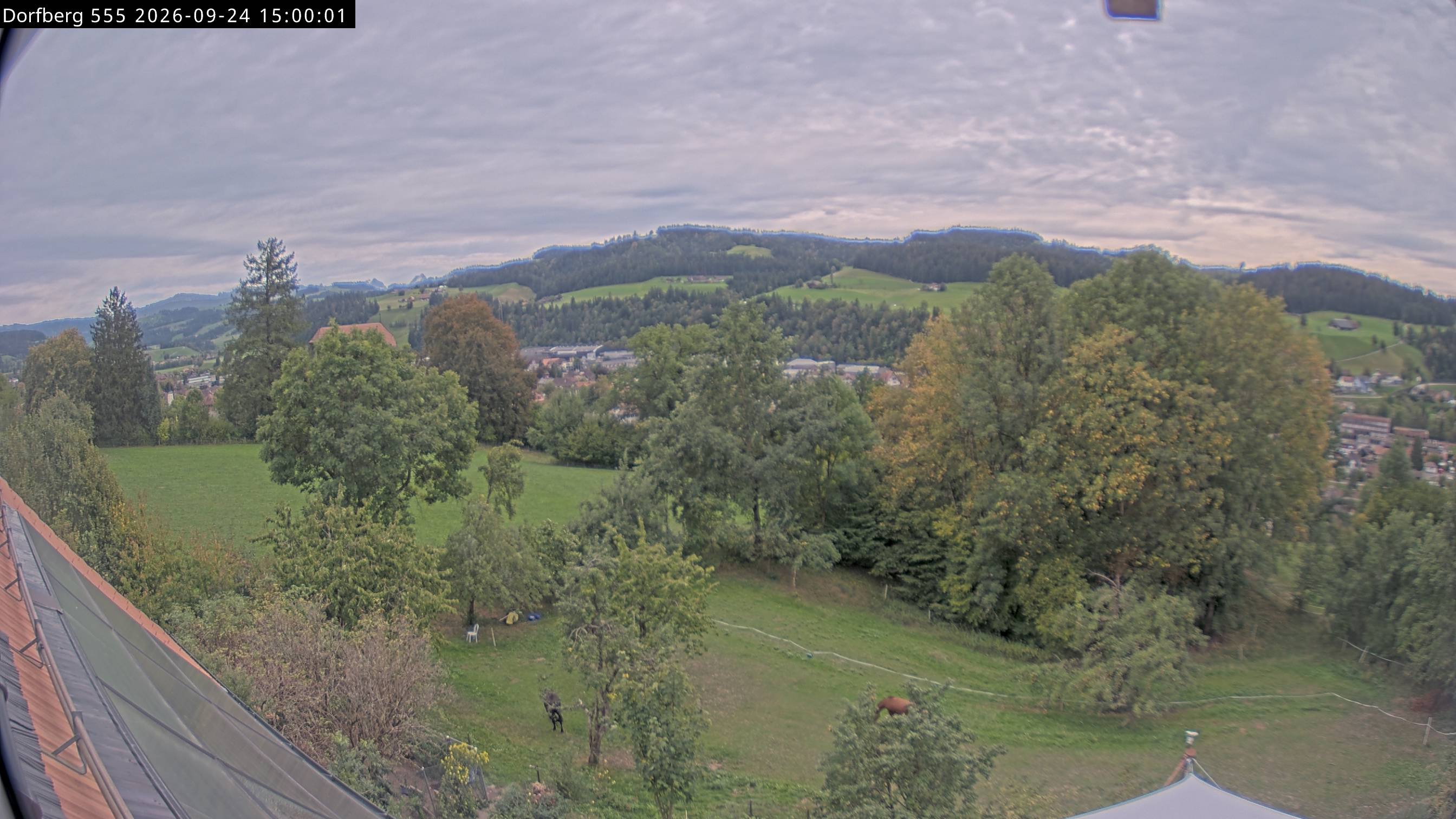 Webcam-Bild: Aussicht vom Dorfberg in Langnau 20260924-150000