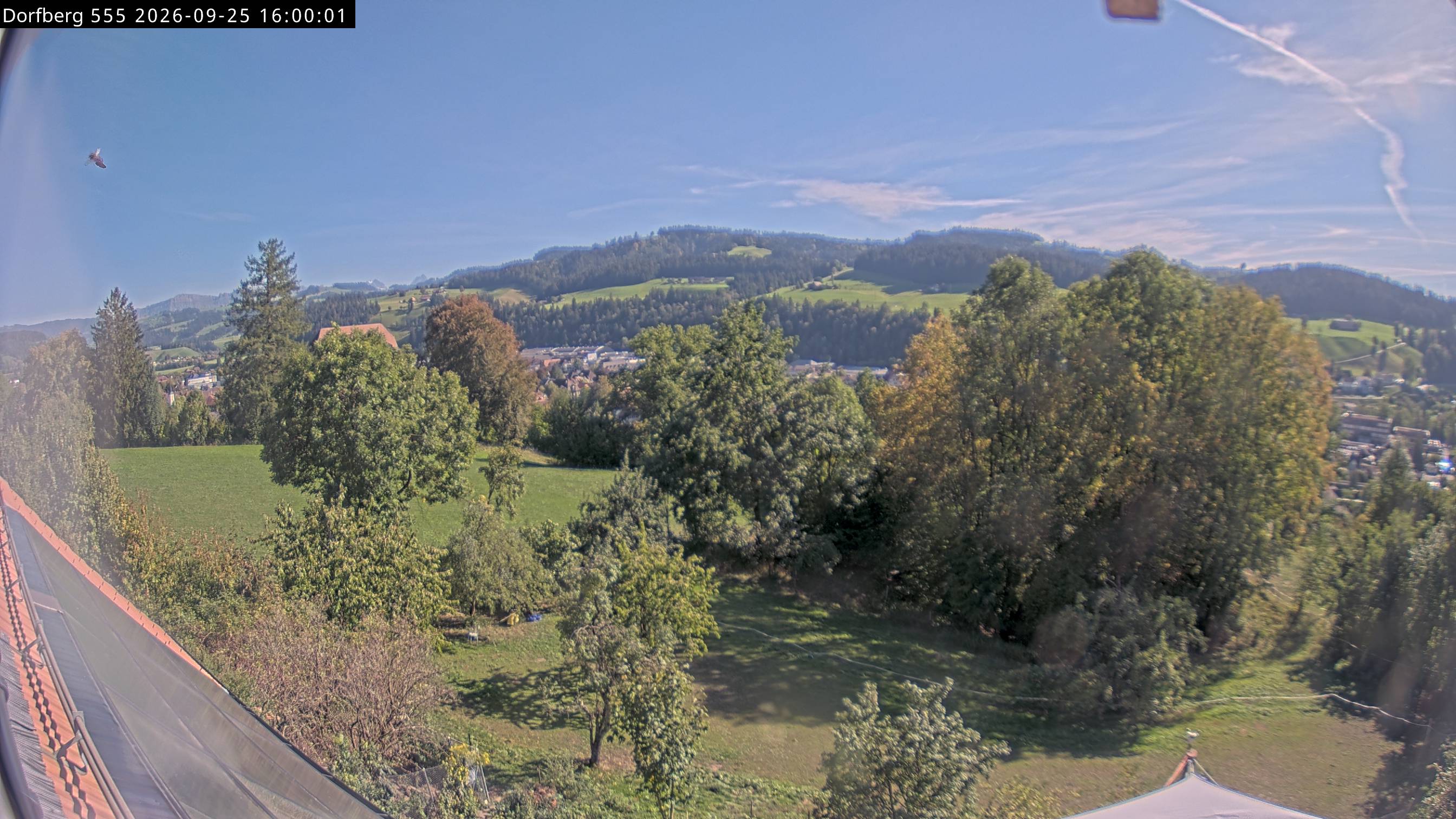 Webcam-Bild: Aussicht vom Dorfberg in Langnau 20260925-160000