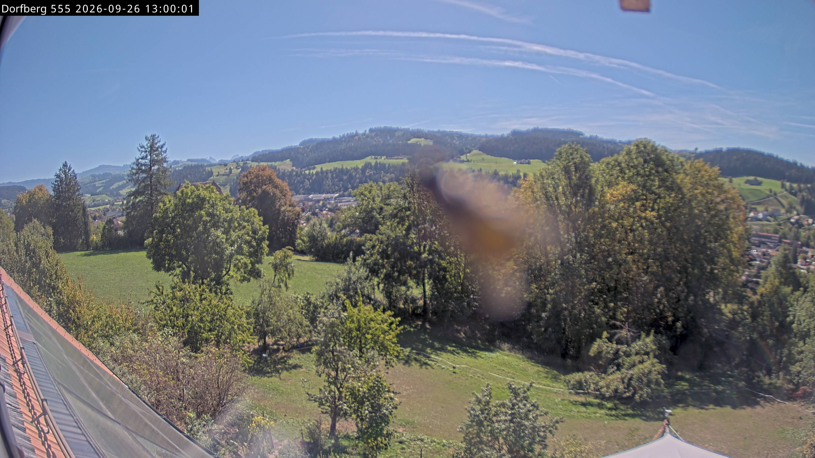 Webcam-Bild: Aussicht vom Dorfberg in Langnau 20260926-130000