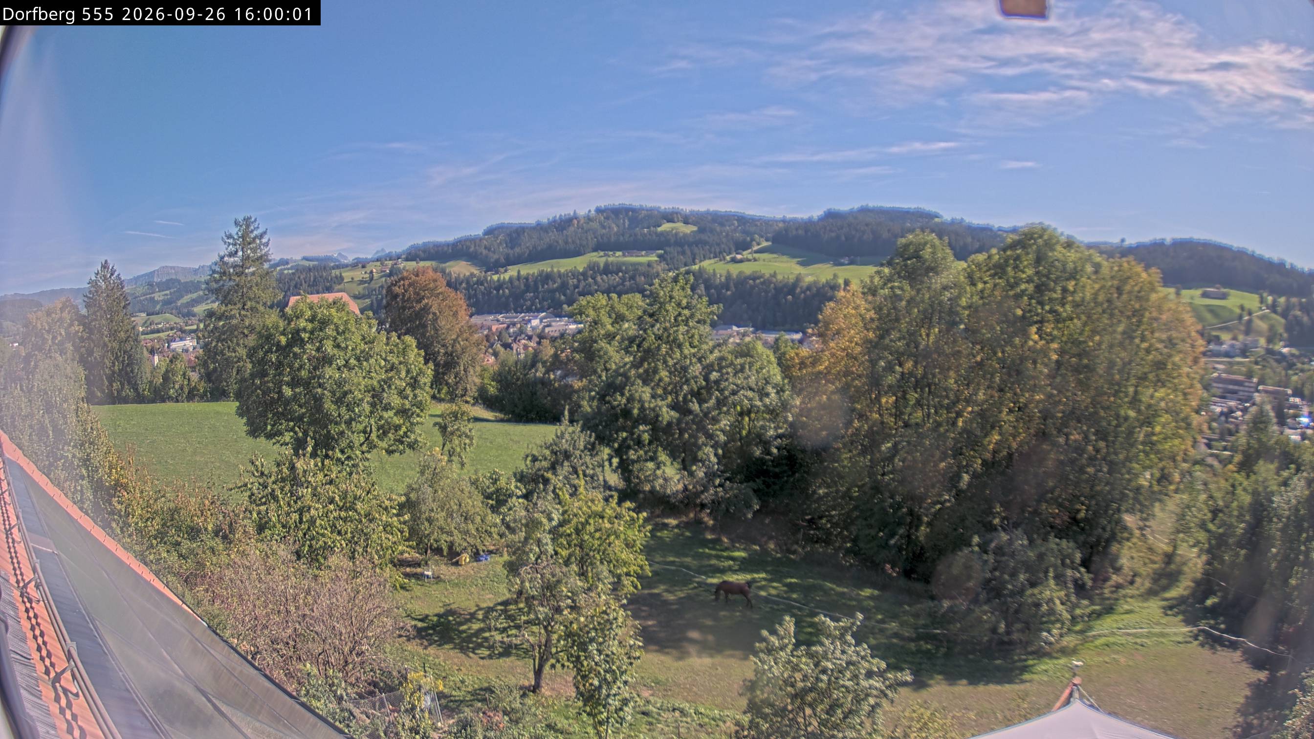 Webcam-Bild: Aussicht vom Dorfberg in Langnau 20260926-160000