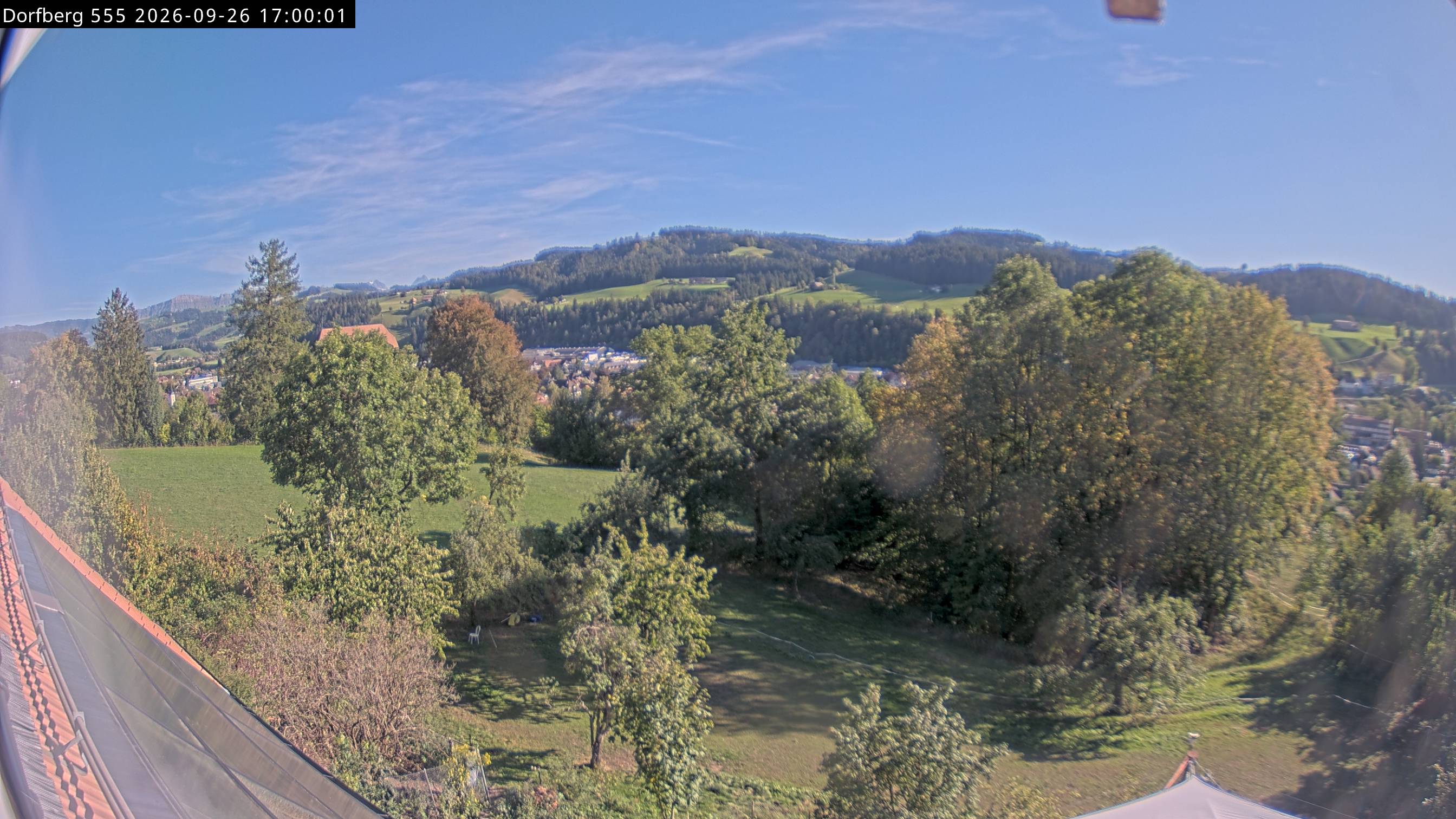 Webcam-Bild: Aussicht vom Dorfberg in Langnau 20260926-170000
