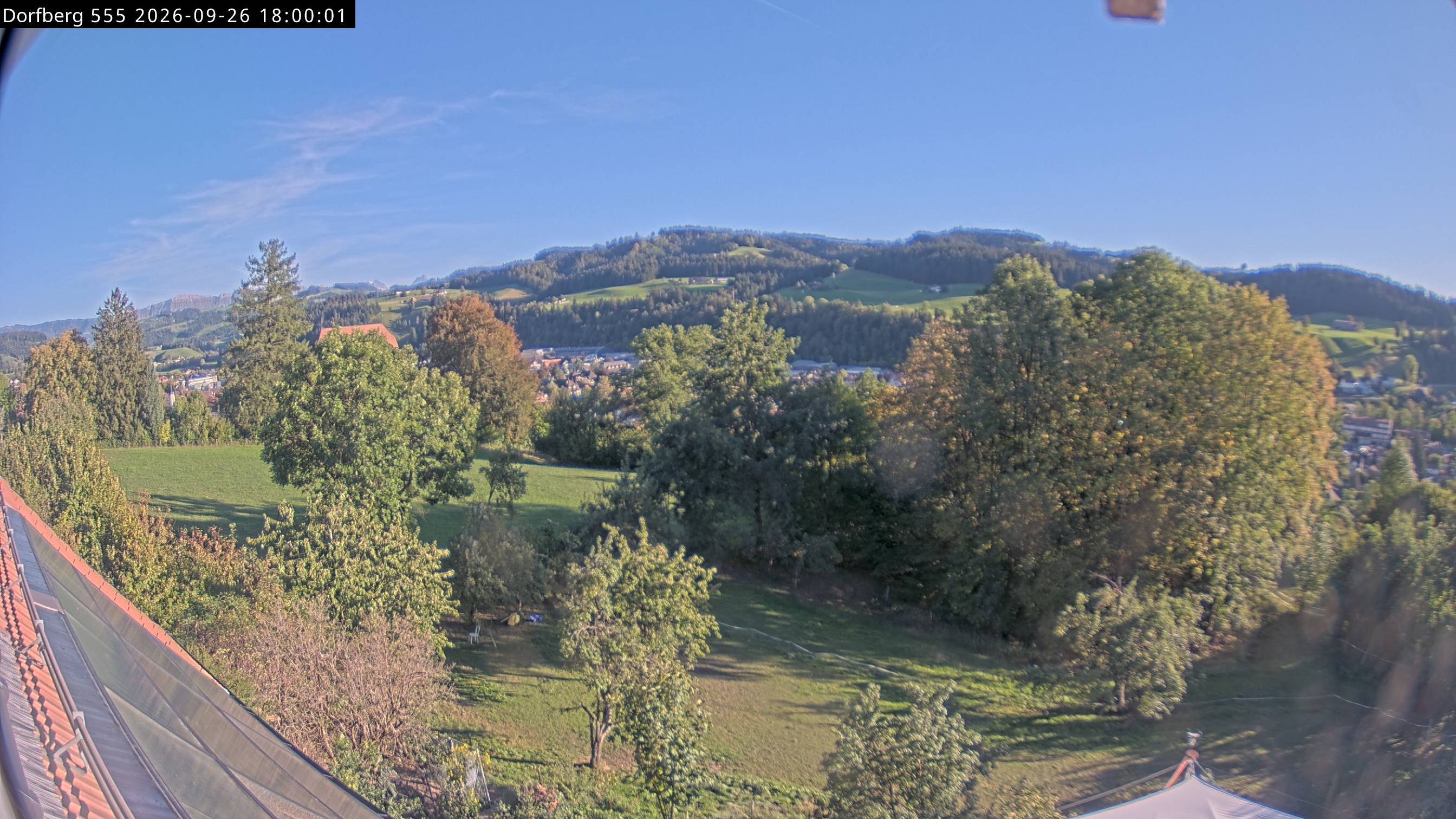Webcam-Bild: Aussicht vom Dorfberg in Langnau 20260926-180000