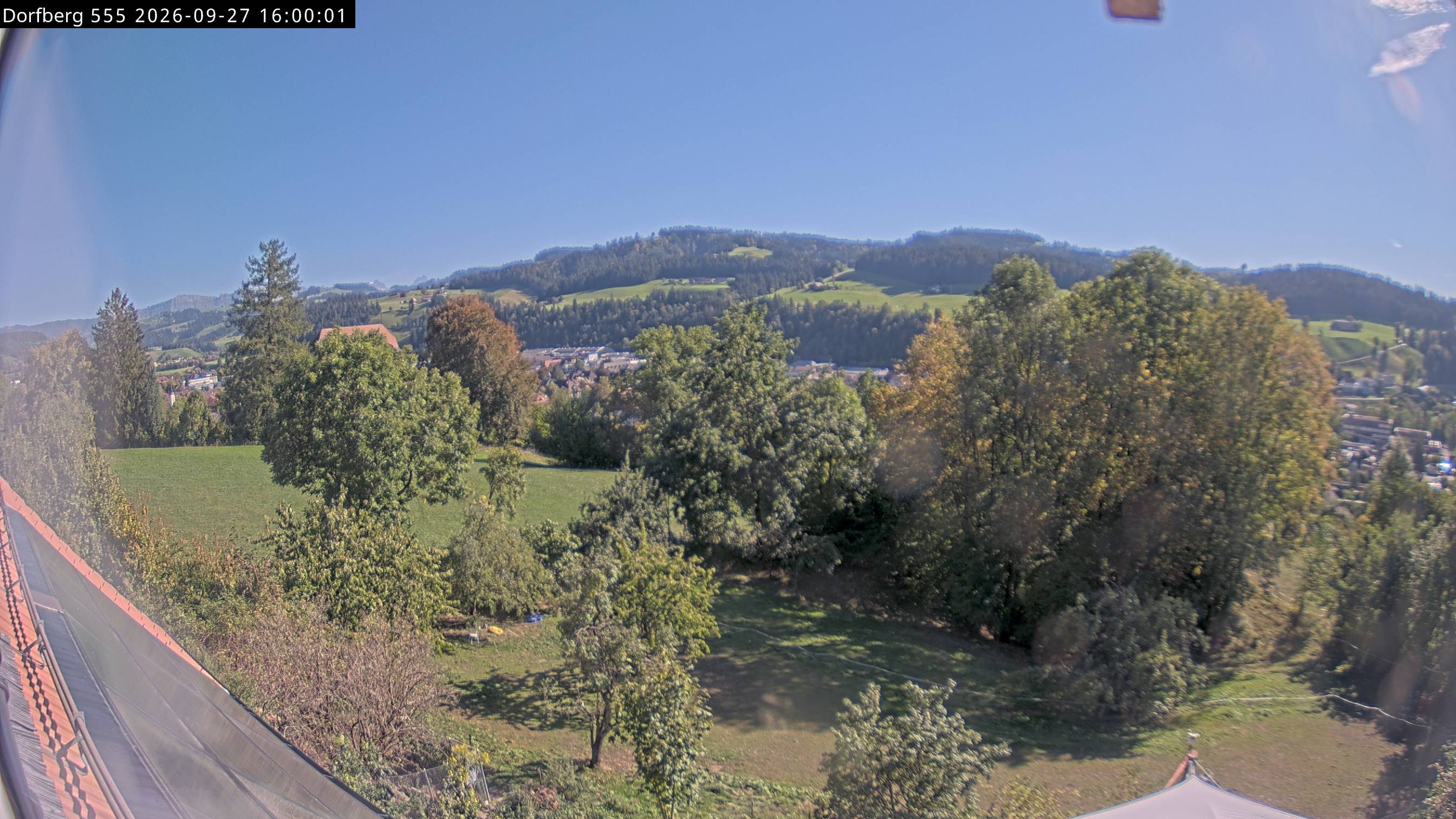 Webcam-Bild: Aussicht vom Dorfberg in Langnau 20260927-160000