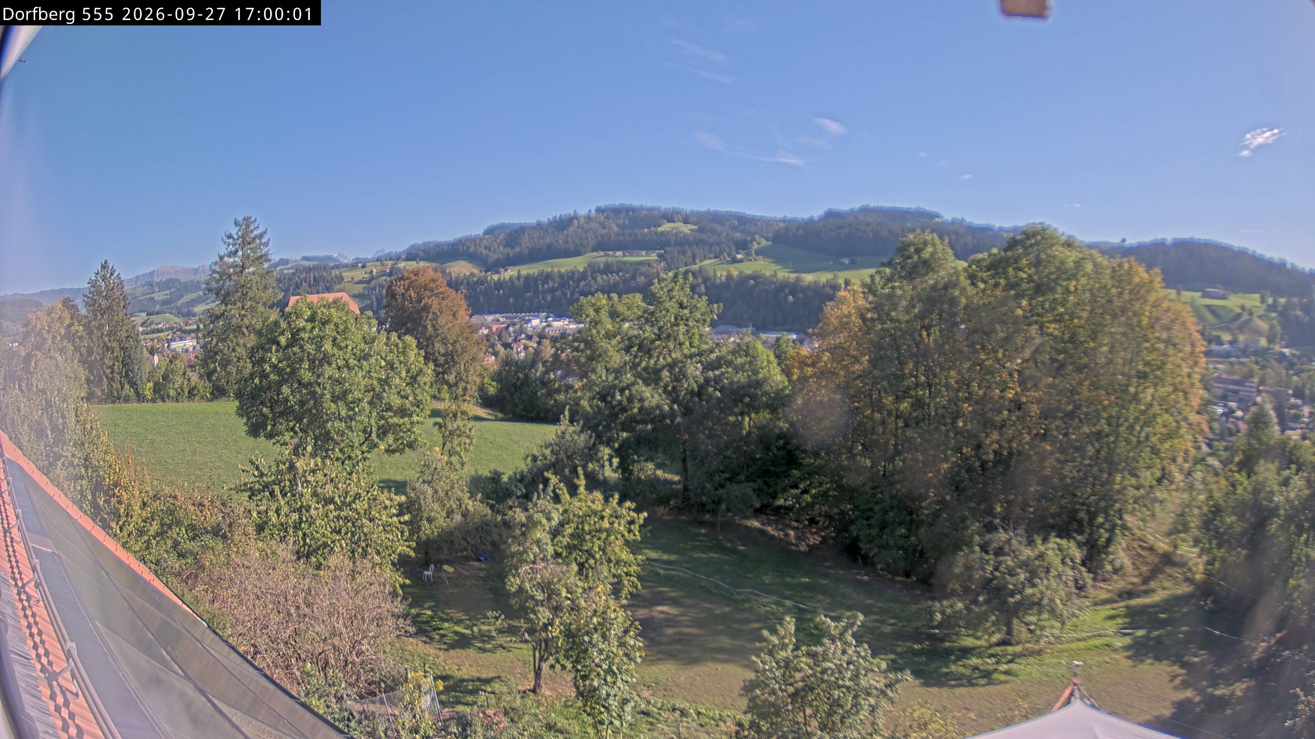 Webcam-Bild: Aussicht vom Dorfberg in Langnau 20260927-170000