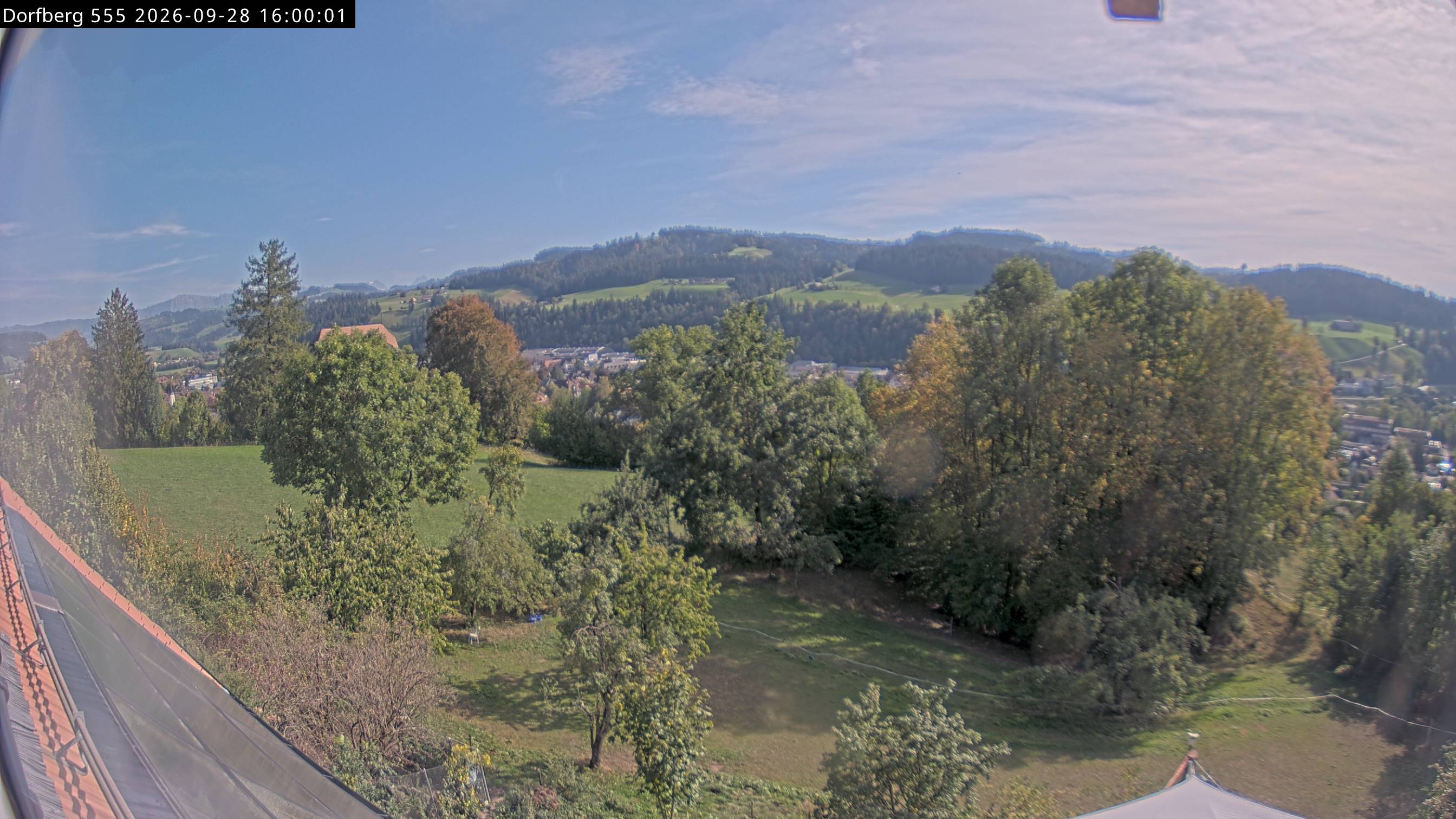 Webcam-Bild: Aussicht vom Dorfberg in Langnau 20260928-160000
