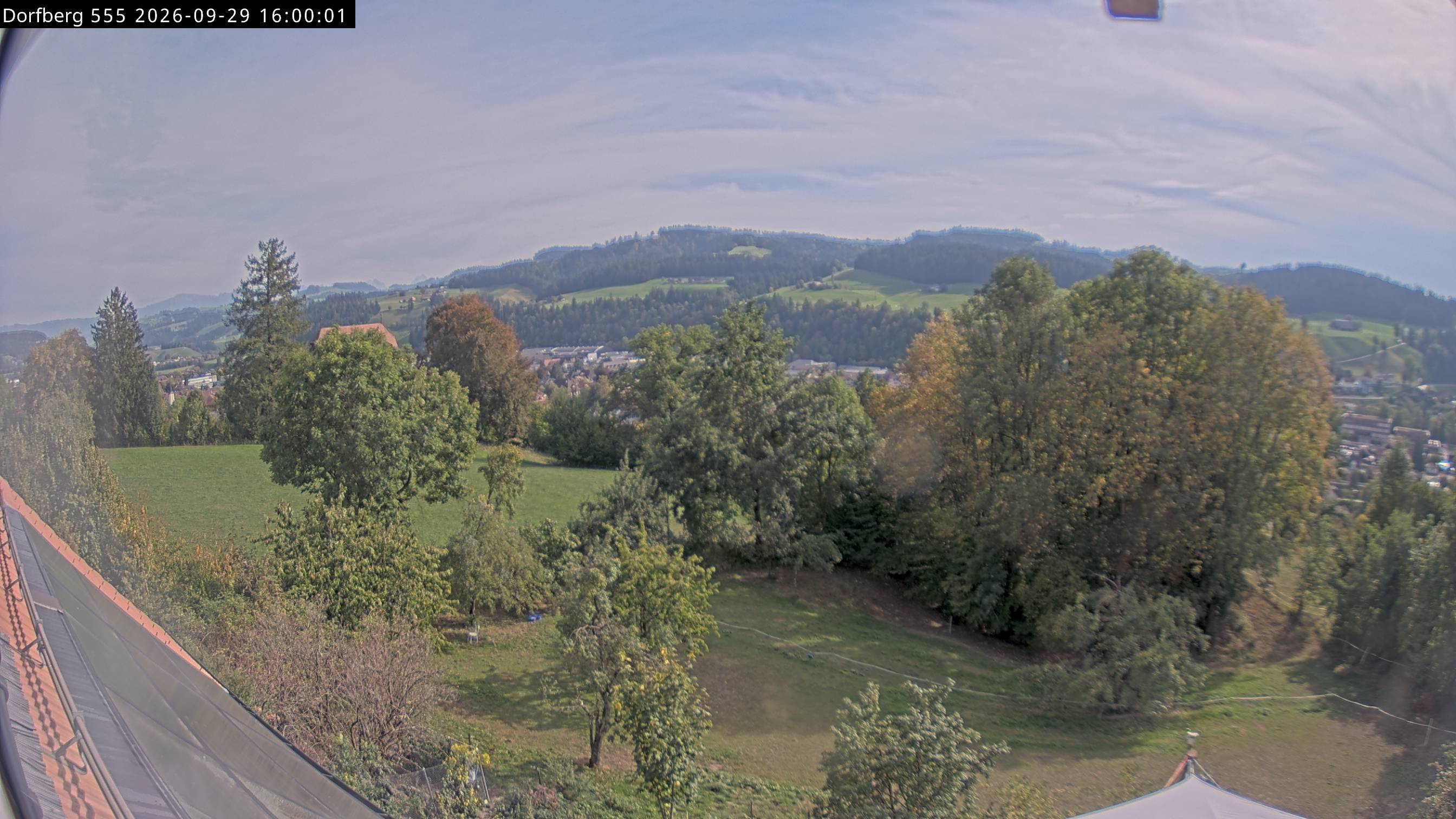 Webcam-Bild: Aussicht vom Dorfberg in Langnau 20260929-160000