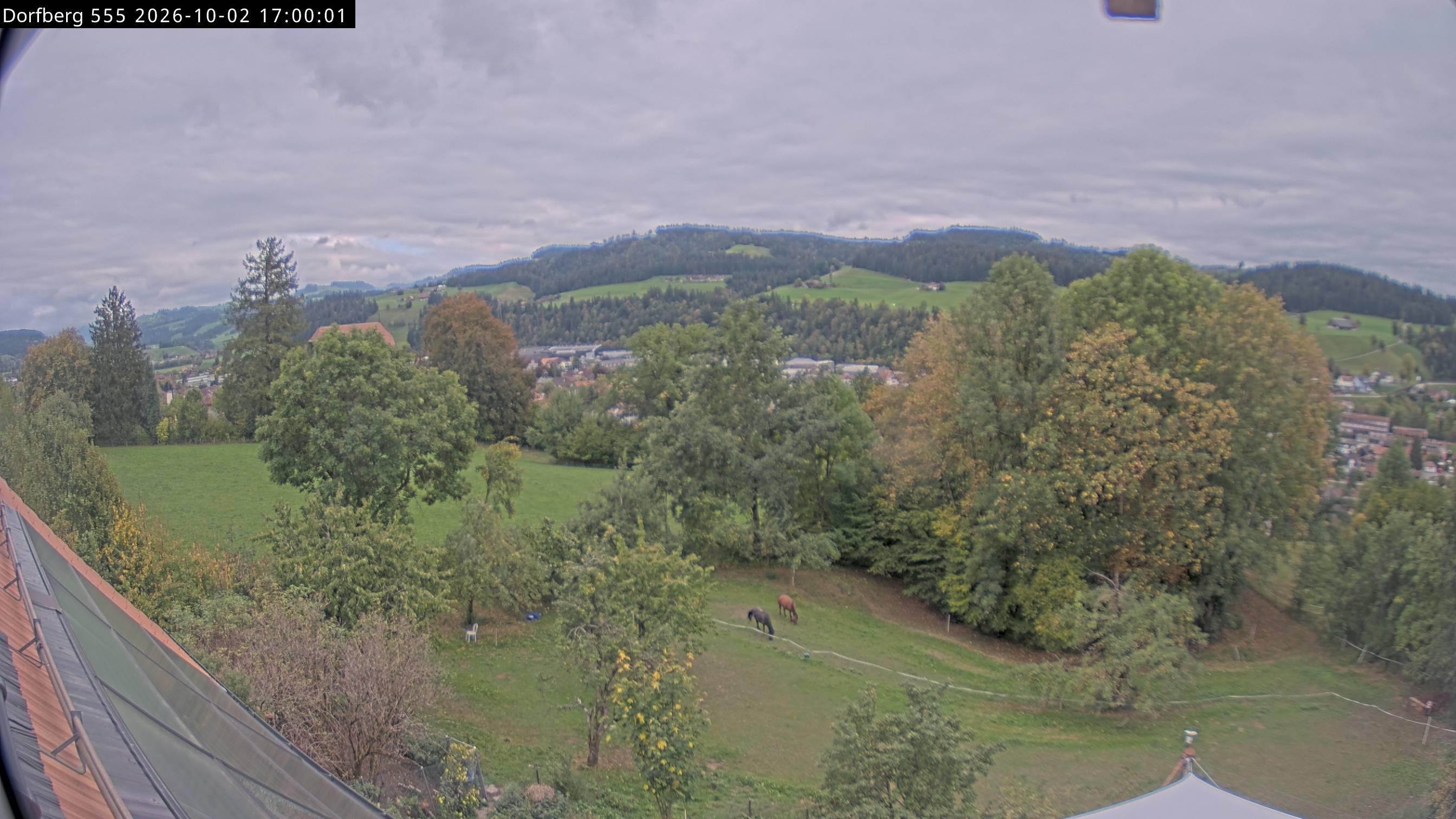 Webcam-Bild: Aussicht vom Dorfberg in Langnau 20261002-170000