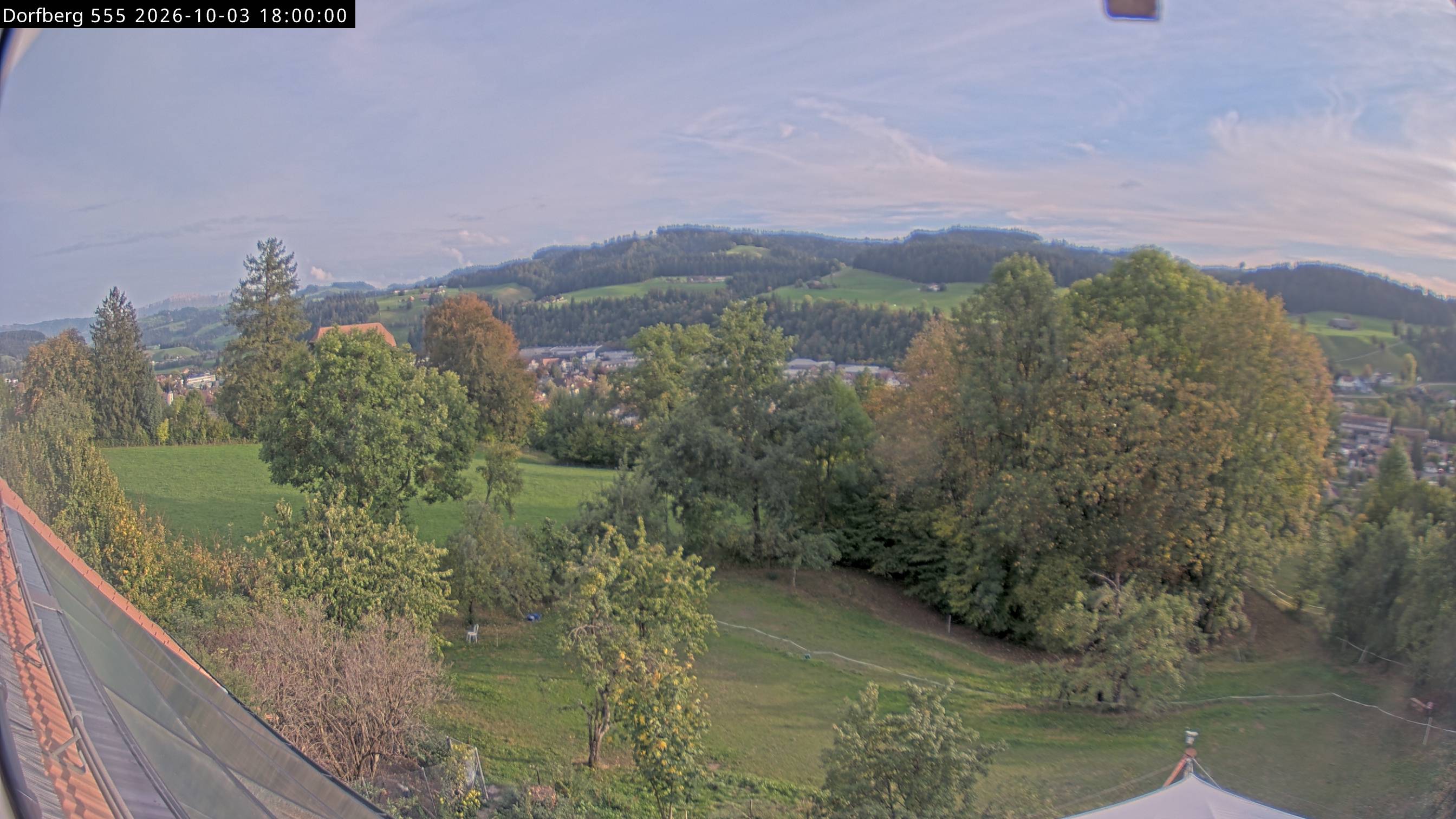 Webcam-Bild: Aussicht vom Dorfberg in Langnau 20261003-180000