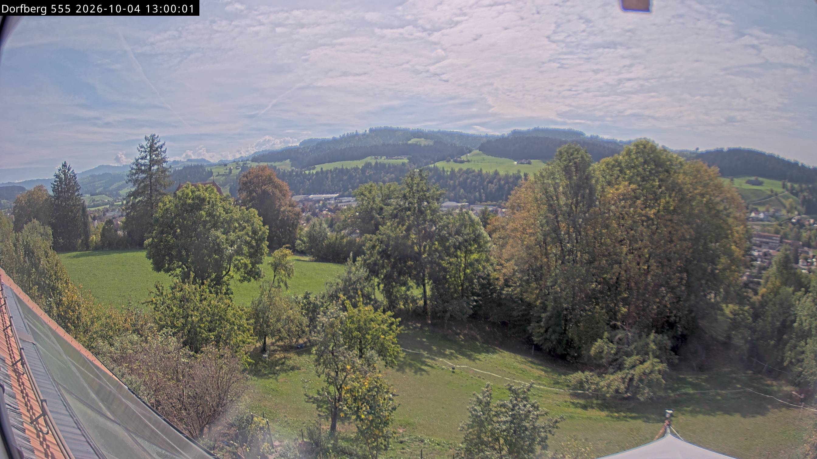 Webcam-Bild: Aussicht vom Dorfberg in Langnau 20261004-130000
