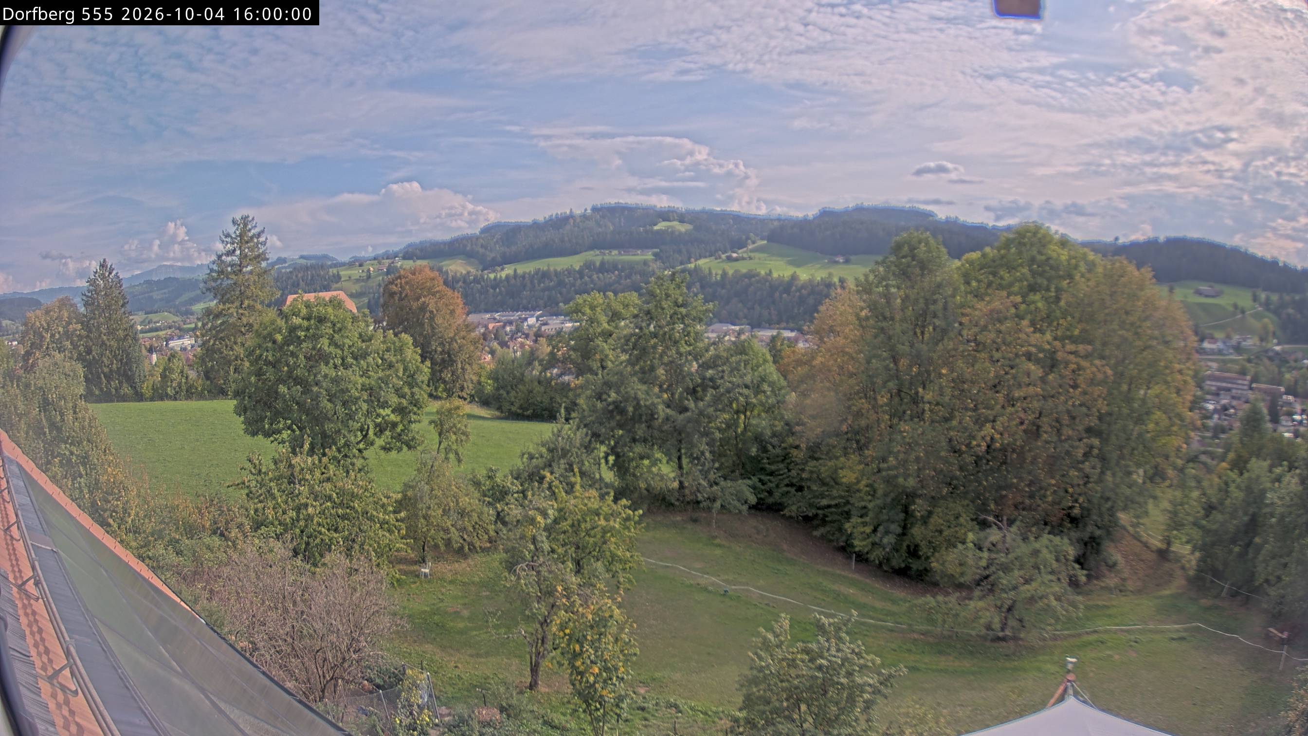 Webcam-Bild: Aussicht vom Dorfberg in Langnau 20261004-160000