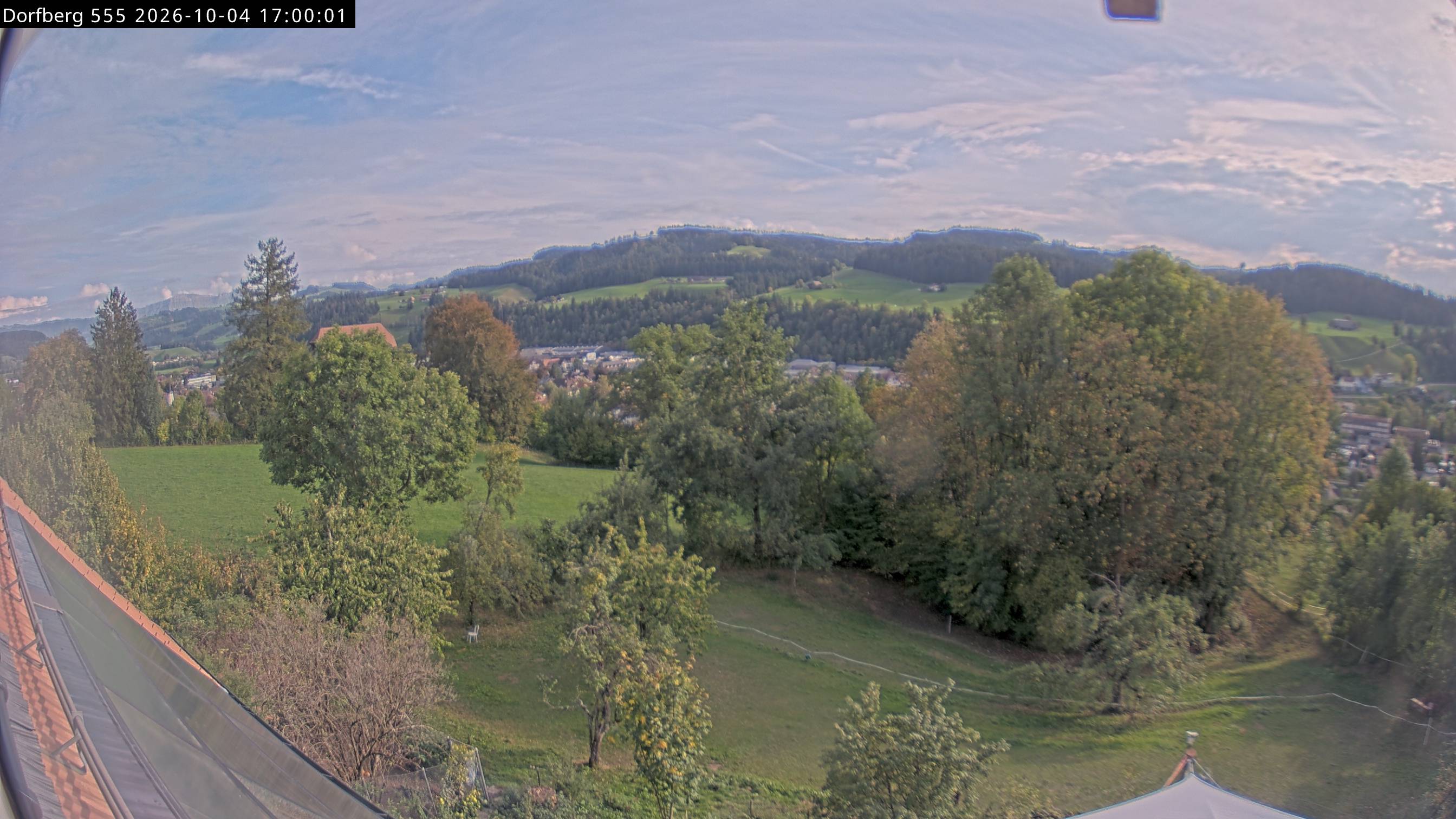 Webcam-Bild: Aussicht vom Dorfberg in Langnau 20261004-170000