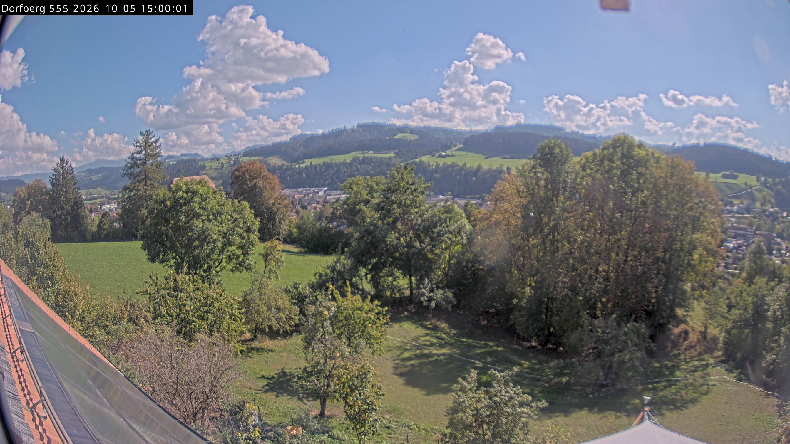 Webcam-Bild: Aussicht vom Dorfberg in Langnau 20261005-150000