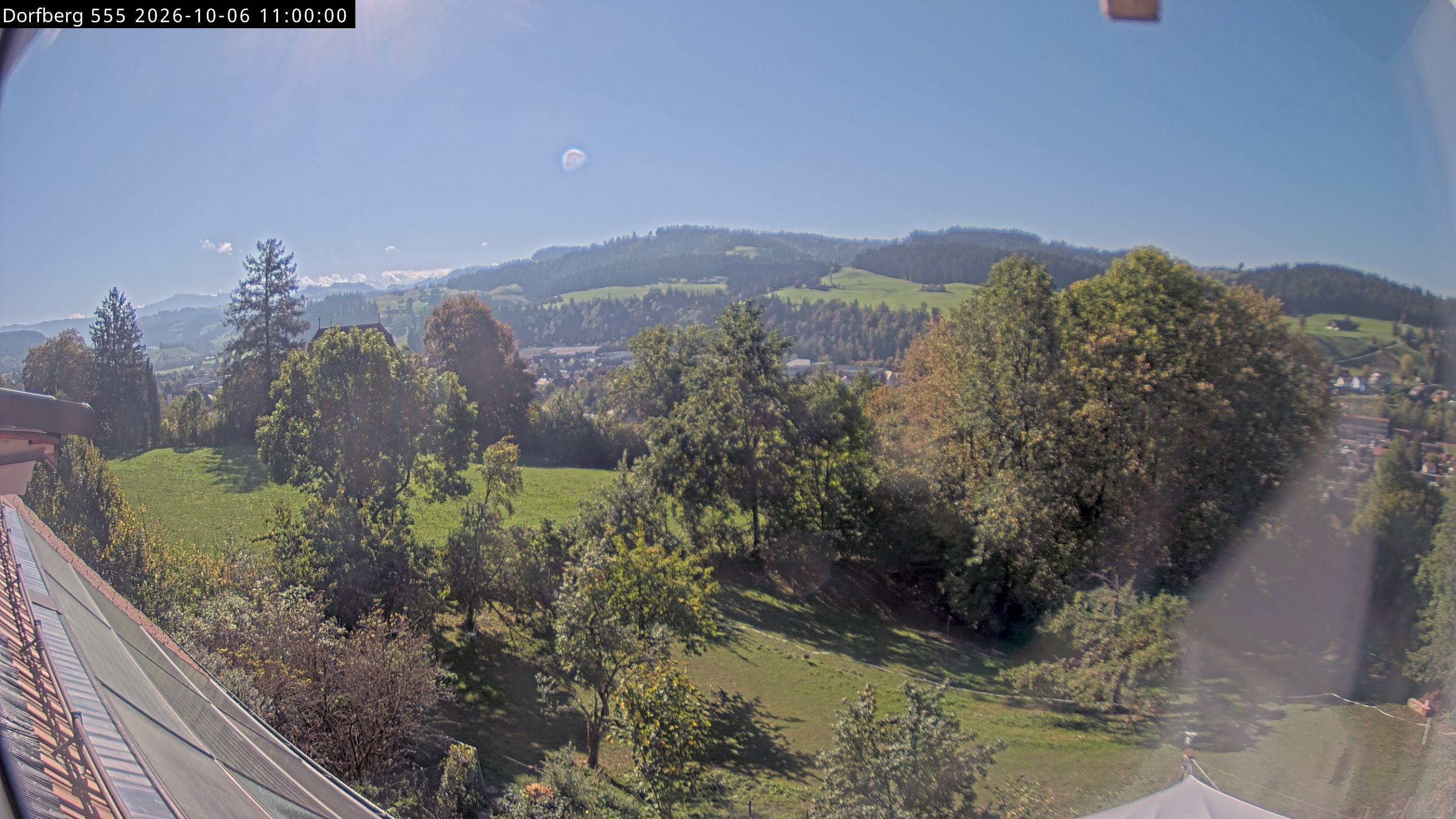Webcam-Bild: Aussicht vom Dorfberg in Langnau 20261006-110000