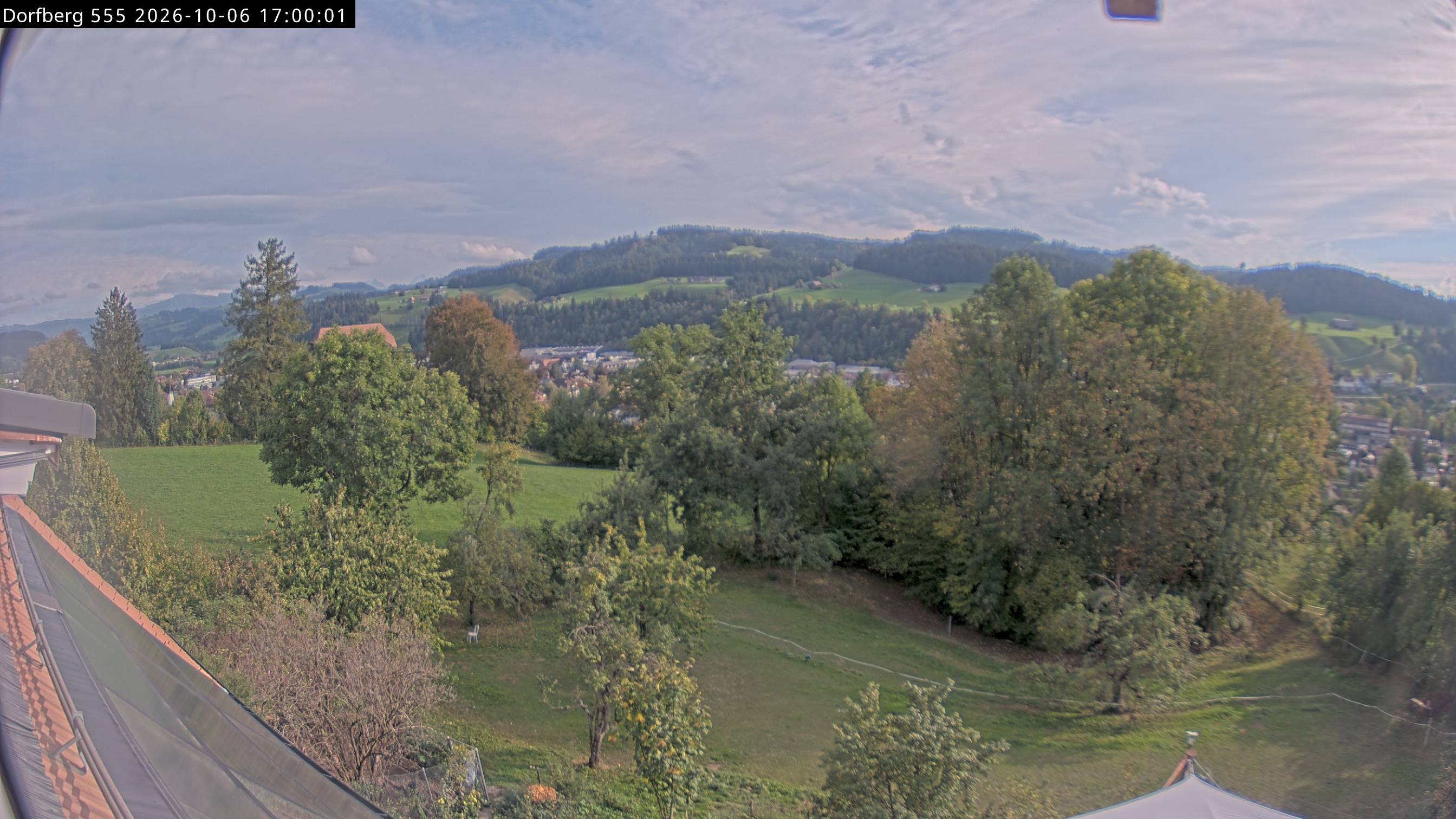 Webcam-Bild: Aussicht vom Dorfberg in Langnau 20261006-170000
