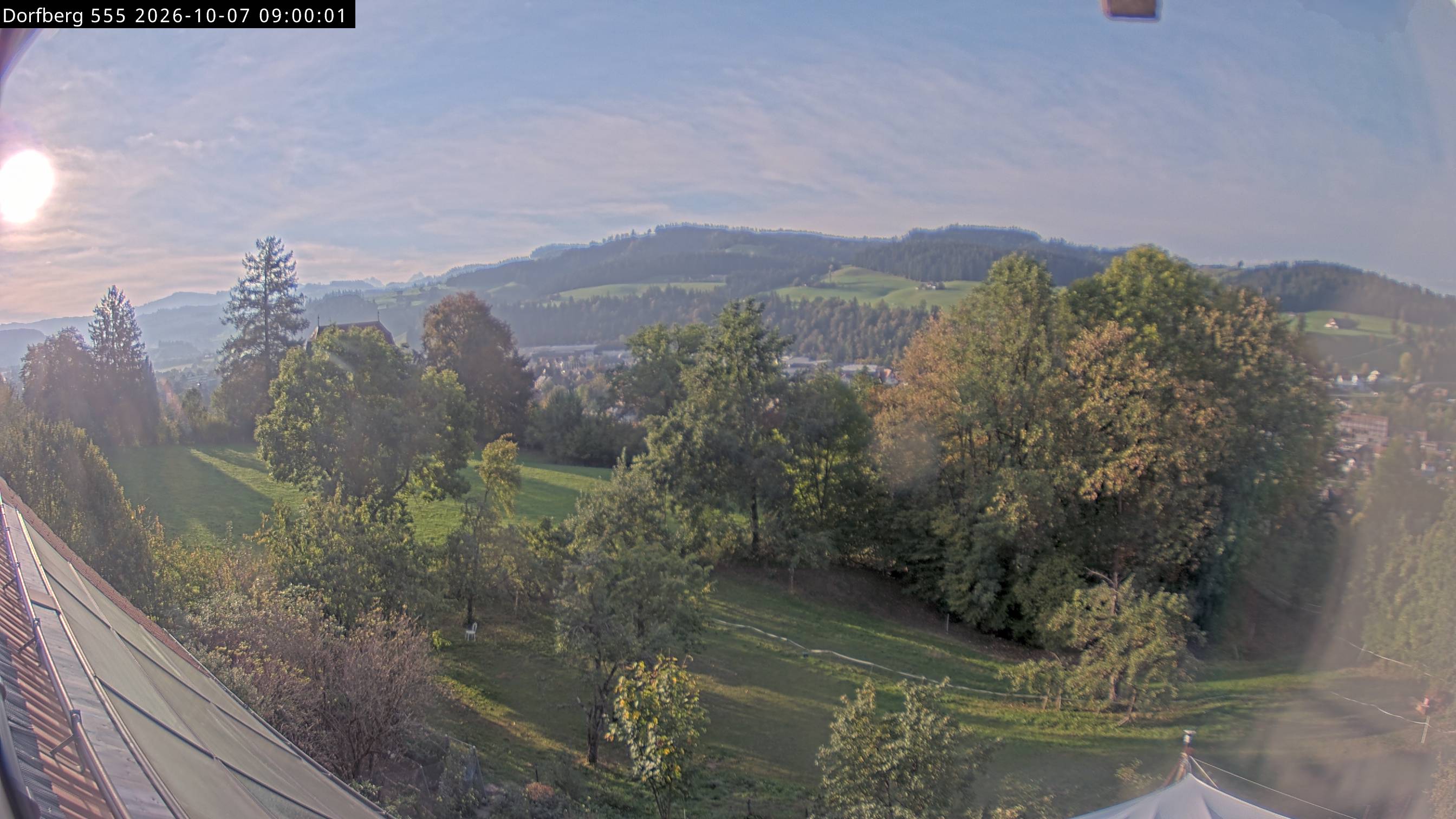 Webcam-Bild: Aussicht vom Dorfberg in Langnau 20261007-090000