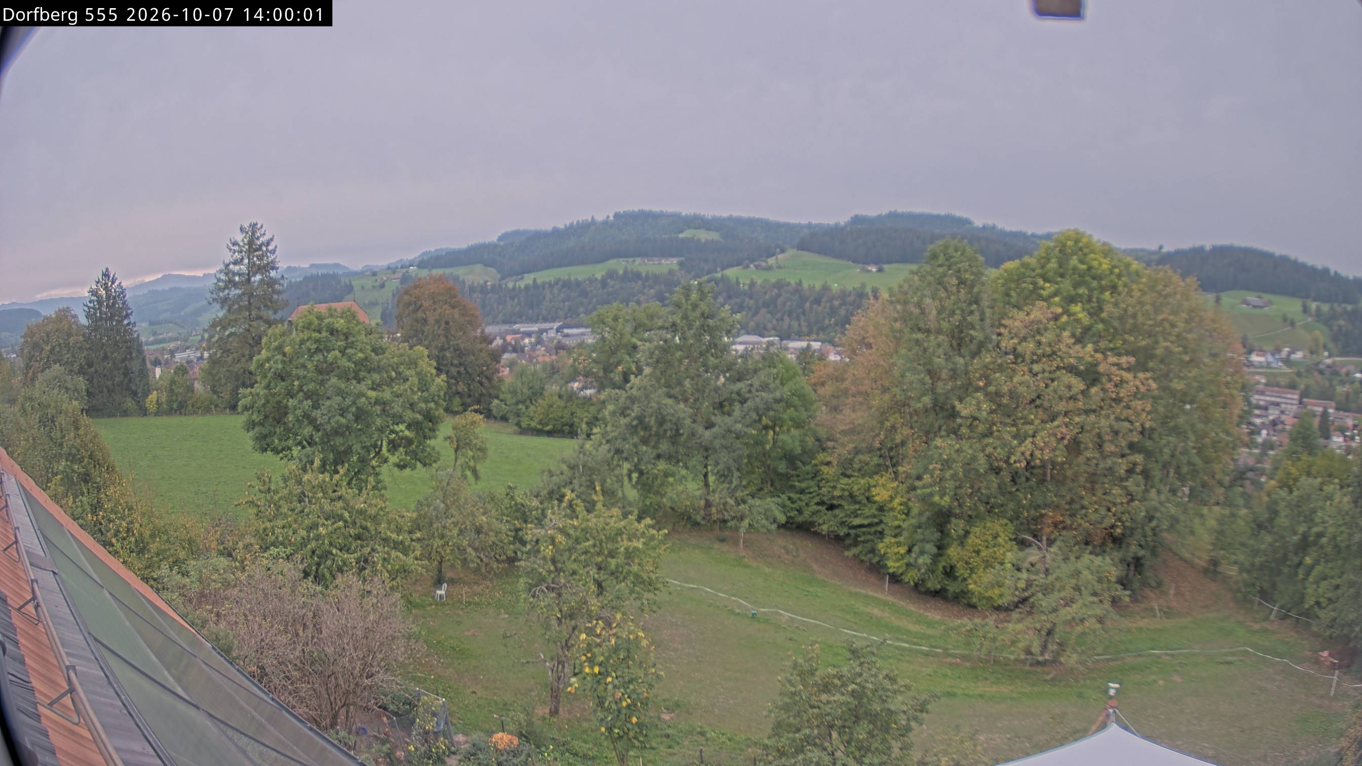 Webcam-Bild: Aussicht vom Dorfberg in Langnau 20261007-140000