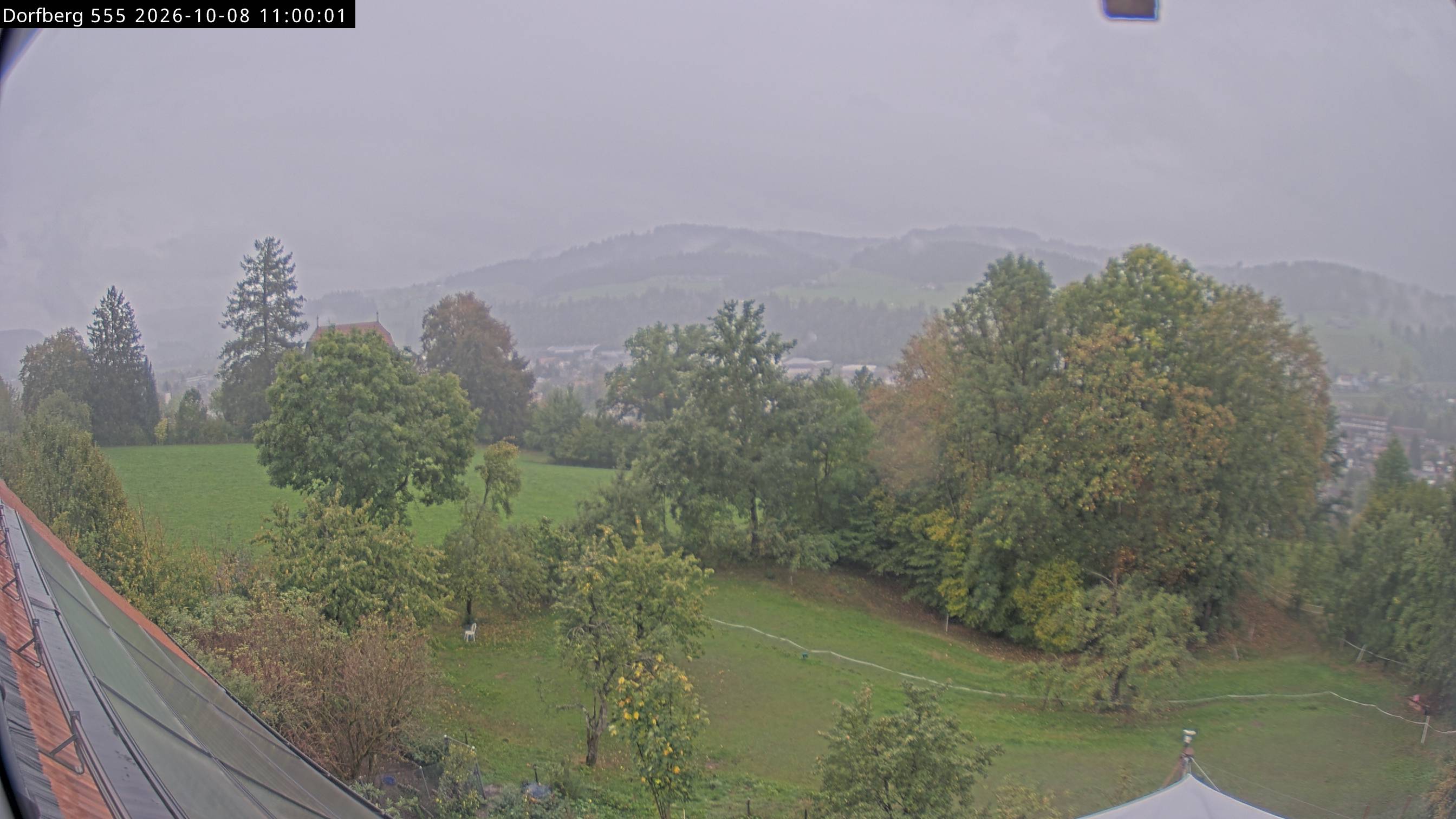 Webcam-Bild: Aussicht vom Dorfberg in Langnau 20261008-110000