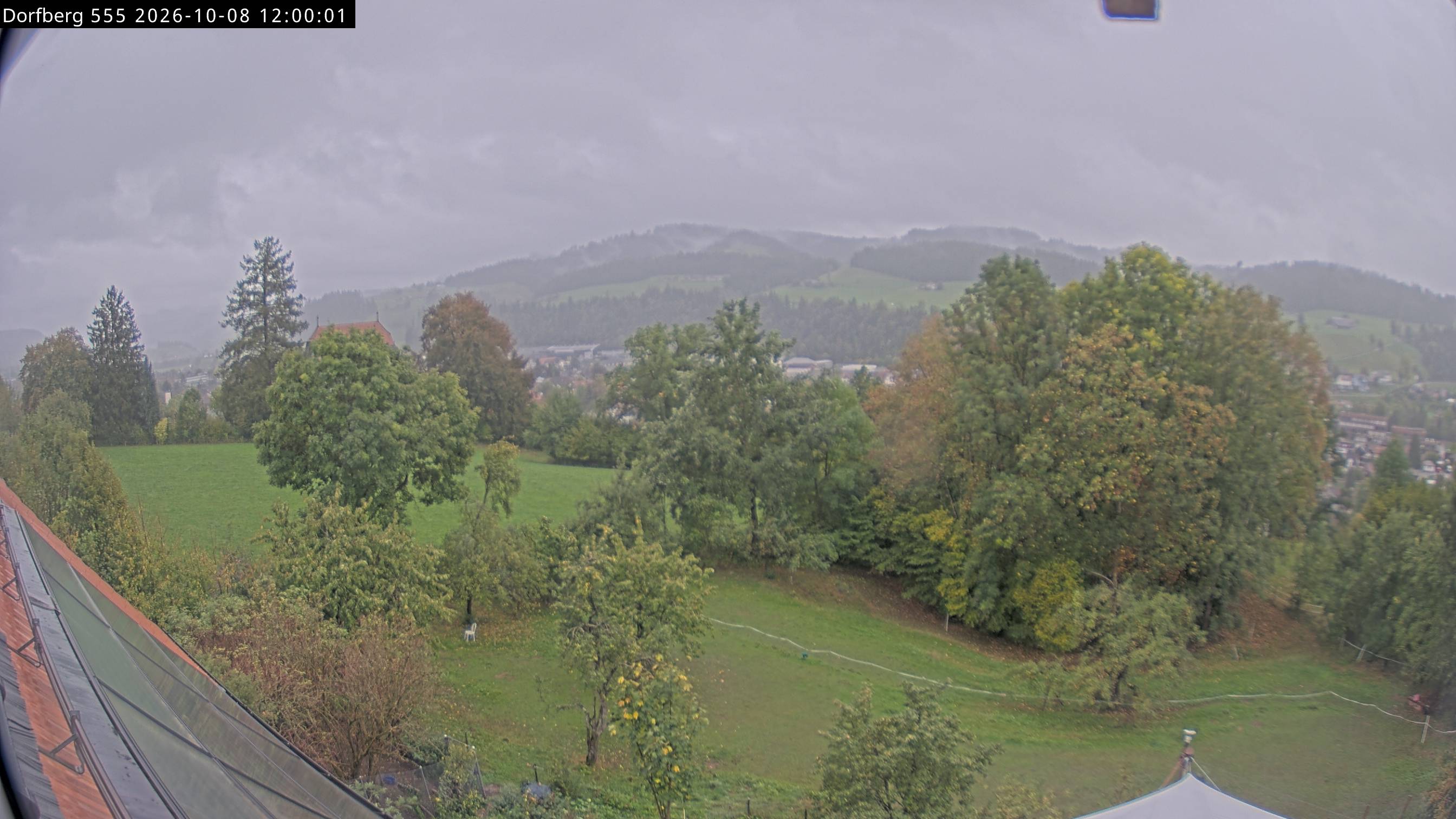 Webcam-Bild: Aussicht vom Dorfberg in Langnau 20261008-120000