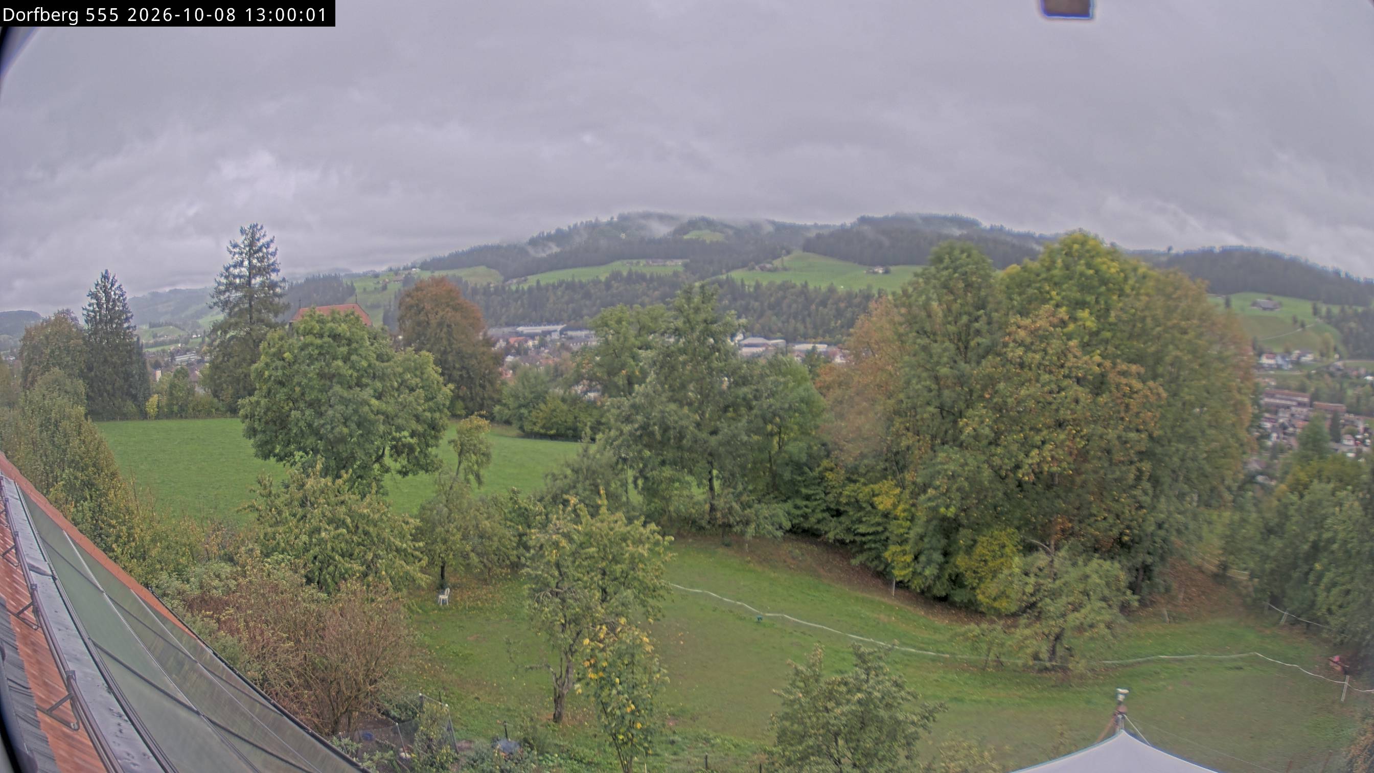 Webcam-Bild: Aussicht vom Dorfberg in Langnau 20261008-130000